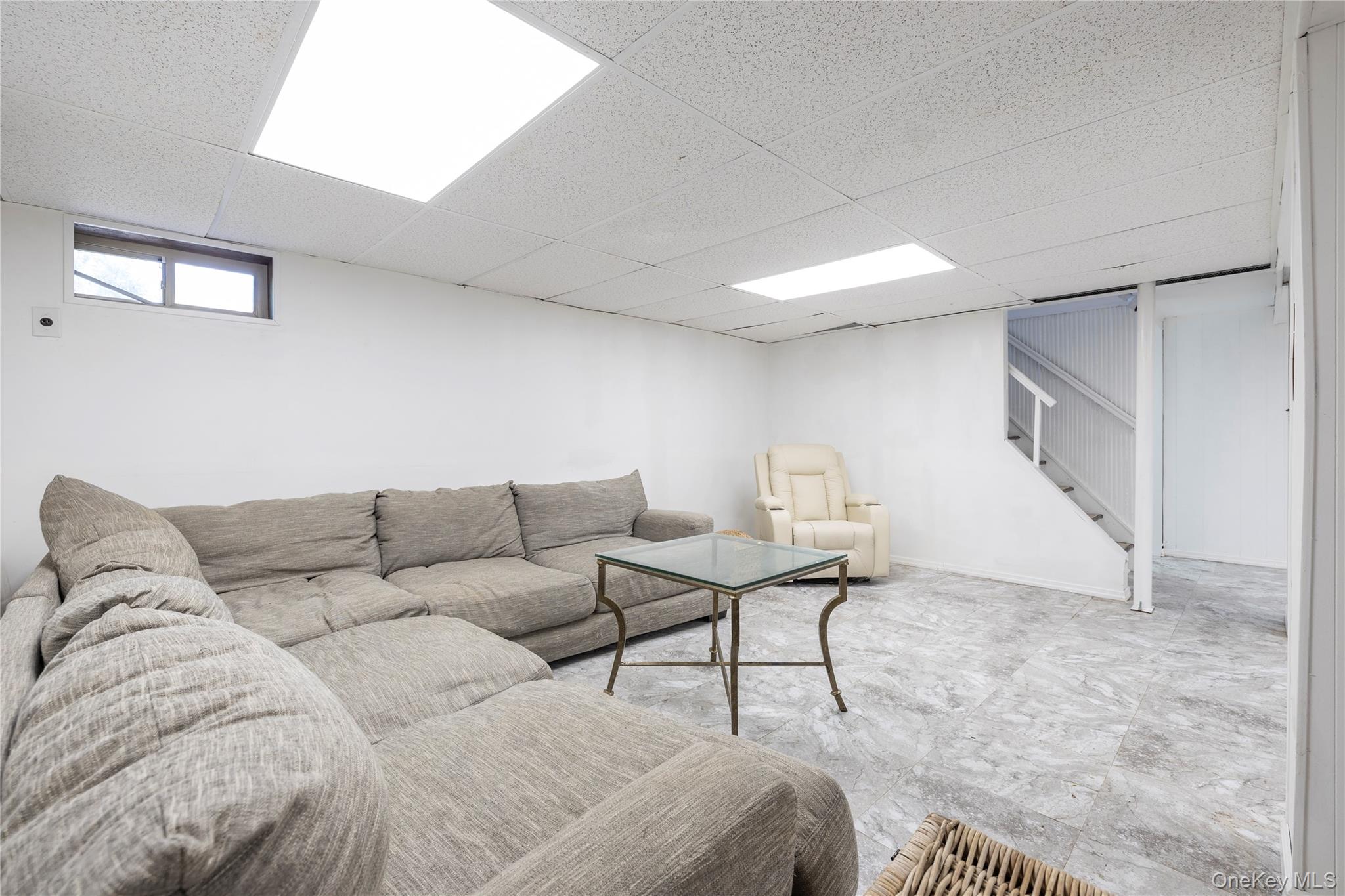 #14 photo, 5 Evelyn Court, Massapequa , NY 11758