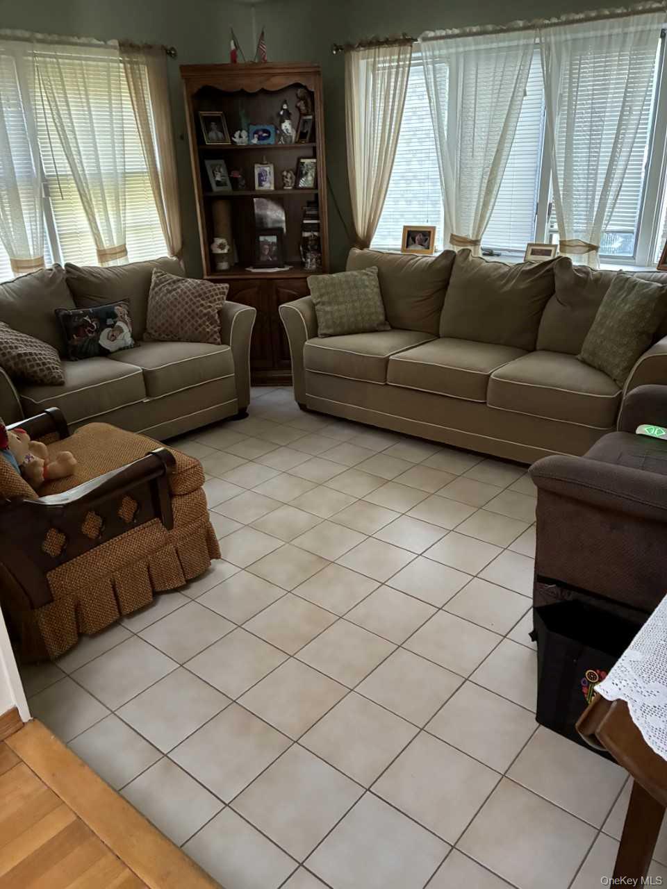 #5 photo, 123 Hawthorne Street, Mastic , NY 11950