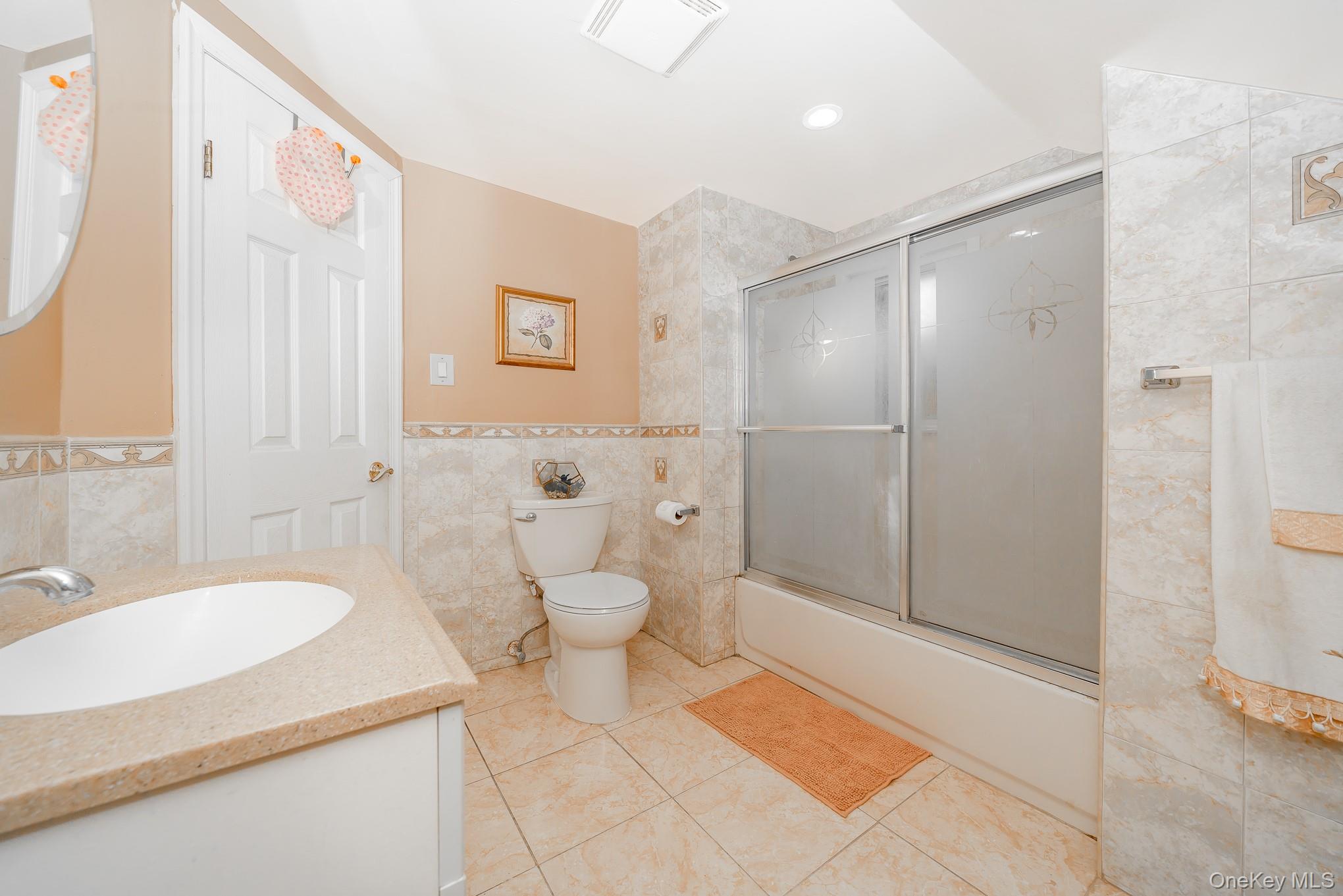 #11 photo, 724 Foxhurst Road, Baldwin , NY 11510