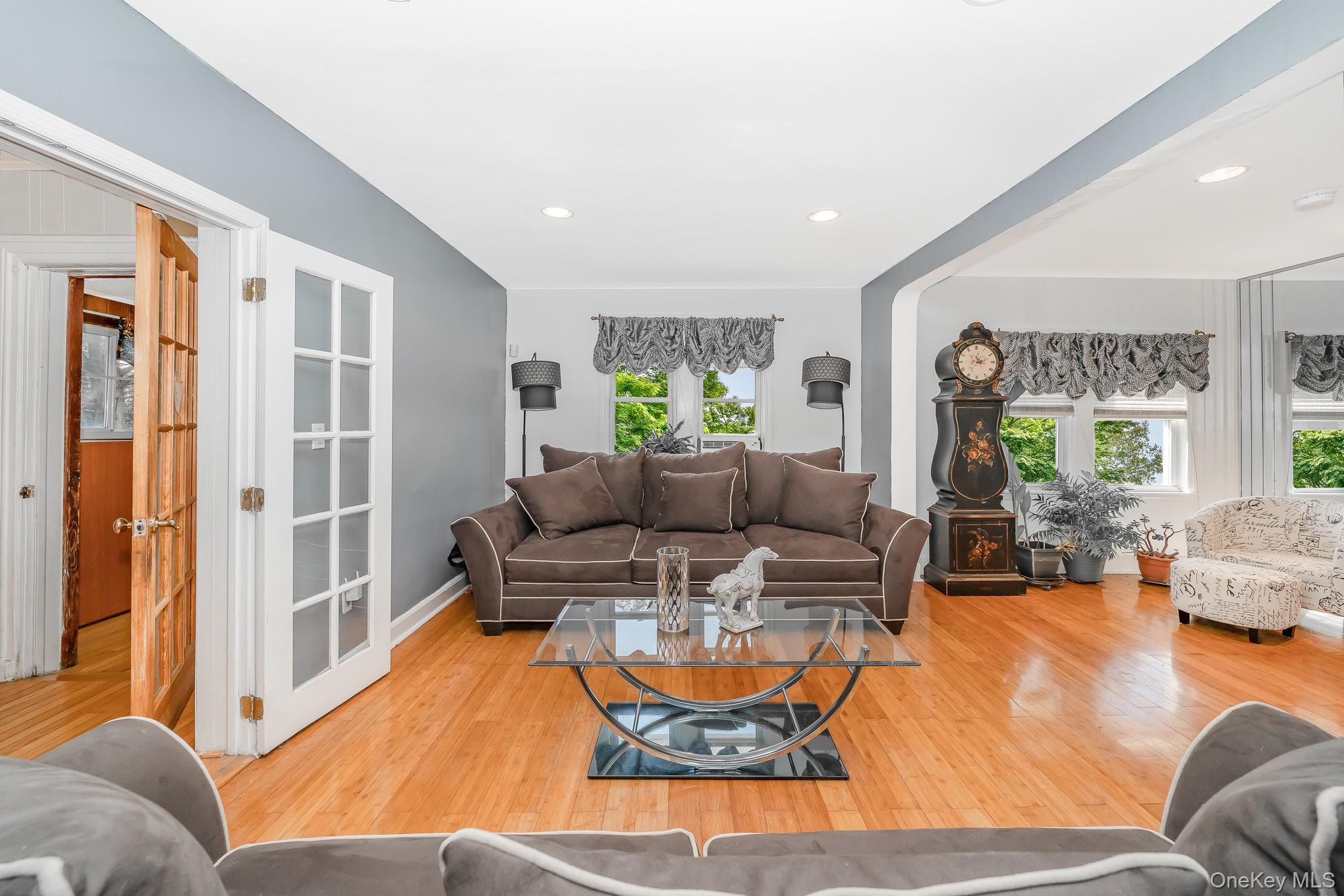 #6 photo, 724 Foxhurst Road, Baldwin , NY 11510