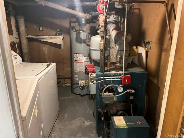 #4 photo, 42-36 156 Street, Flushing , NY 11355