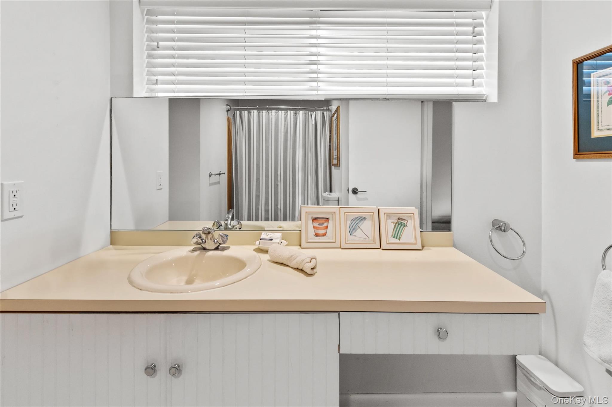 #14 photo, 9 The Registry, サフォーク郡 East Quogue , NY 11942