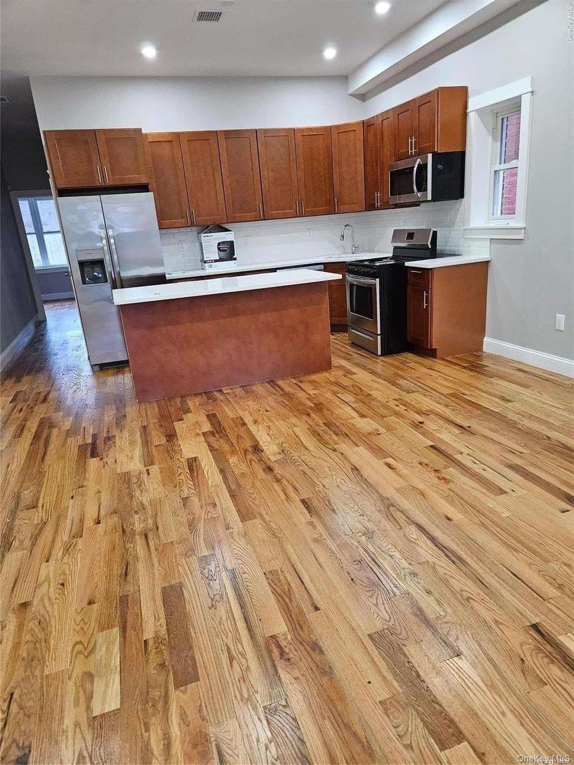 #3 photo, 840 E 51 Street, Brooklyn , NY 11203