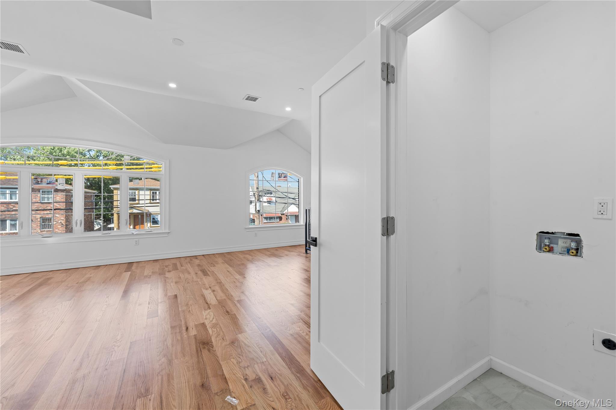 #16 photo, 258-10 147 Road, Rosedale , NY 11422