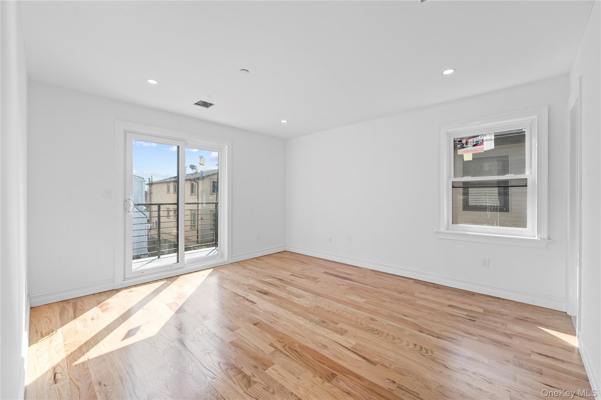 #19 photo, 258-10 147 Road, Rosedale , NY 11422