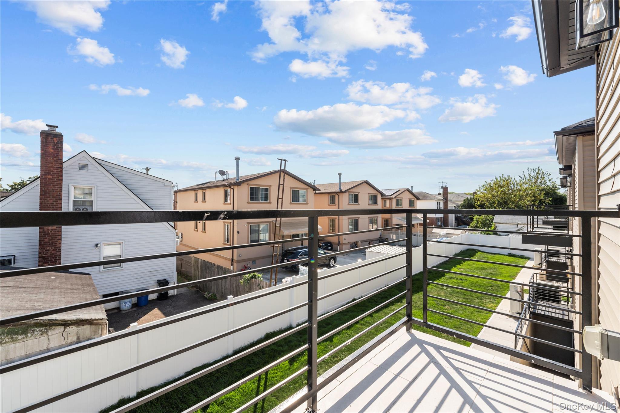 #20 photo, 258-10 147 Road, Rosedale , NY 11422