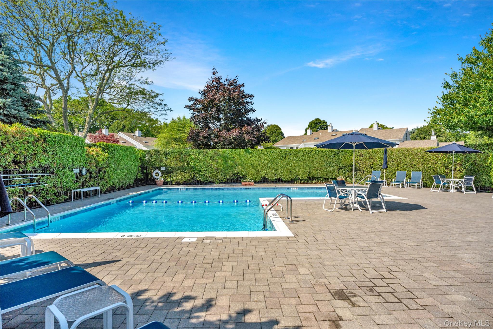 #10 photo, 520 Hampton Road, サフォーク郡 Southampton , NY 11968