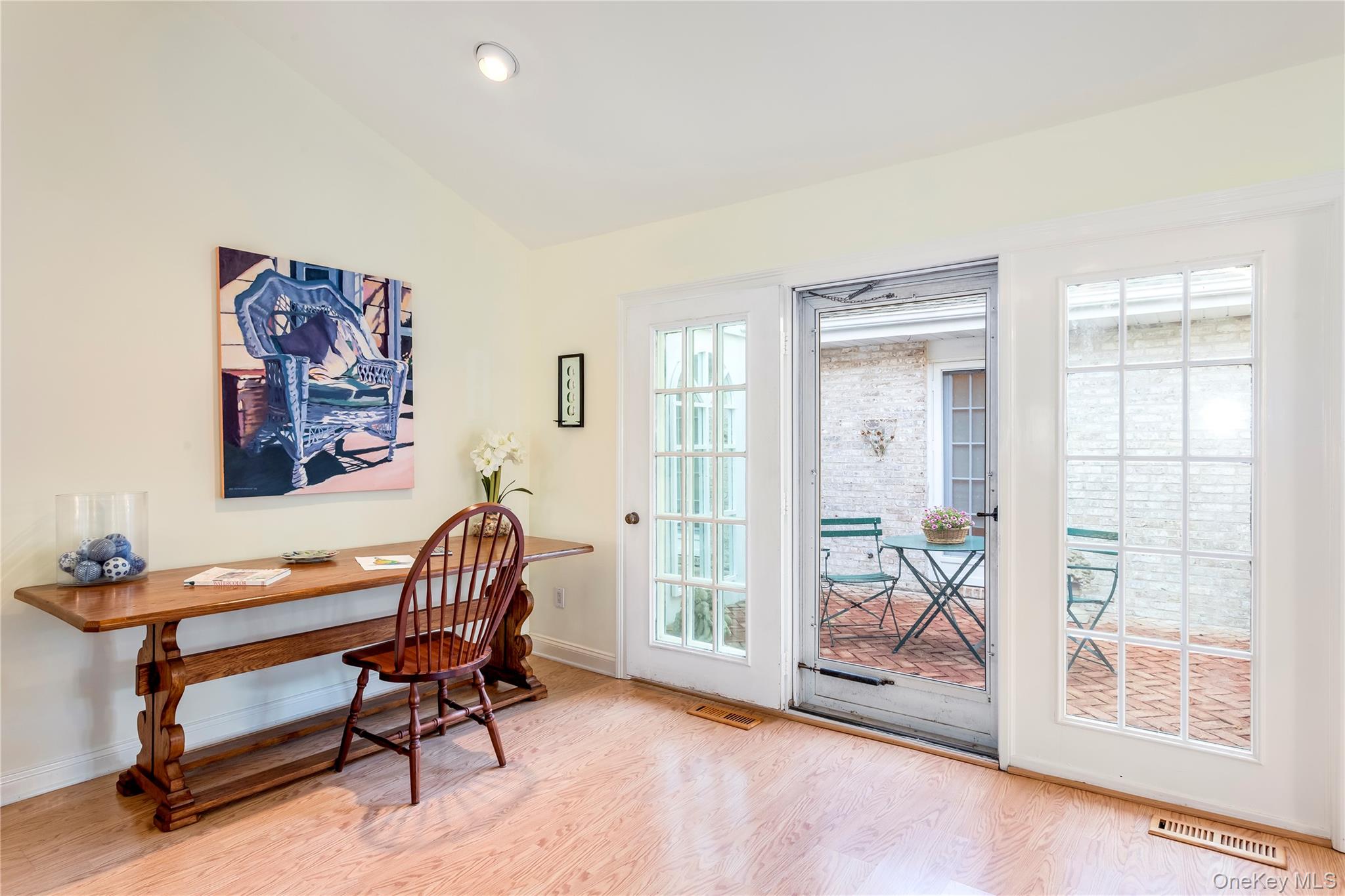 #7 photo, 520 Hampton Road, サフォーク郡 Southampton , NY 11968