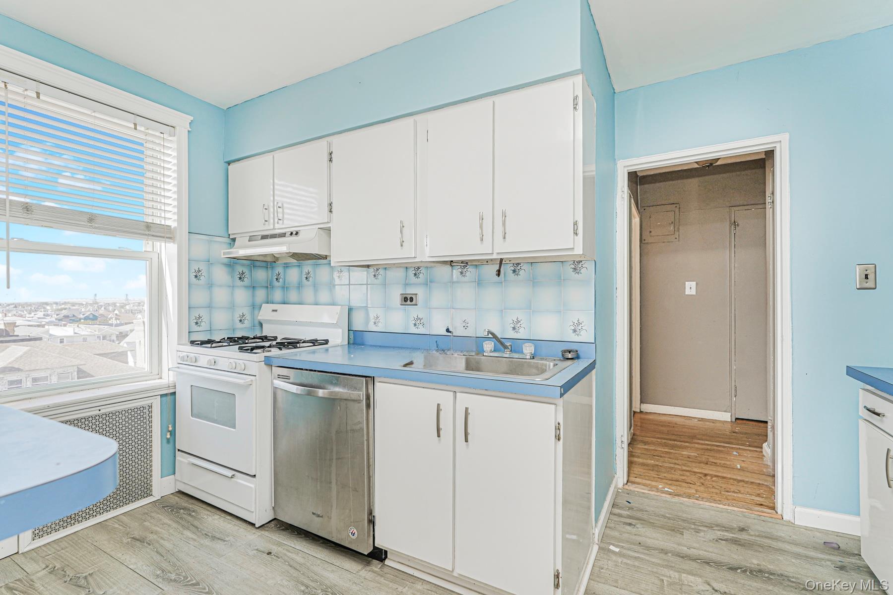 #9 photo, 125 Beach 124th Street, Belle Harbor , NY 11694