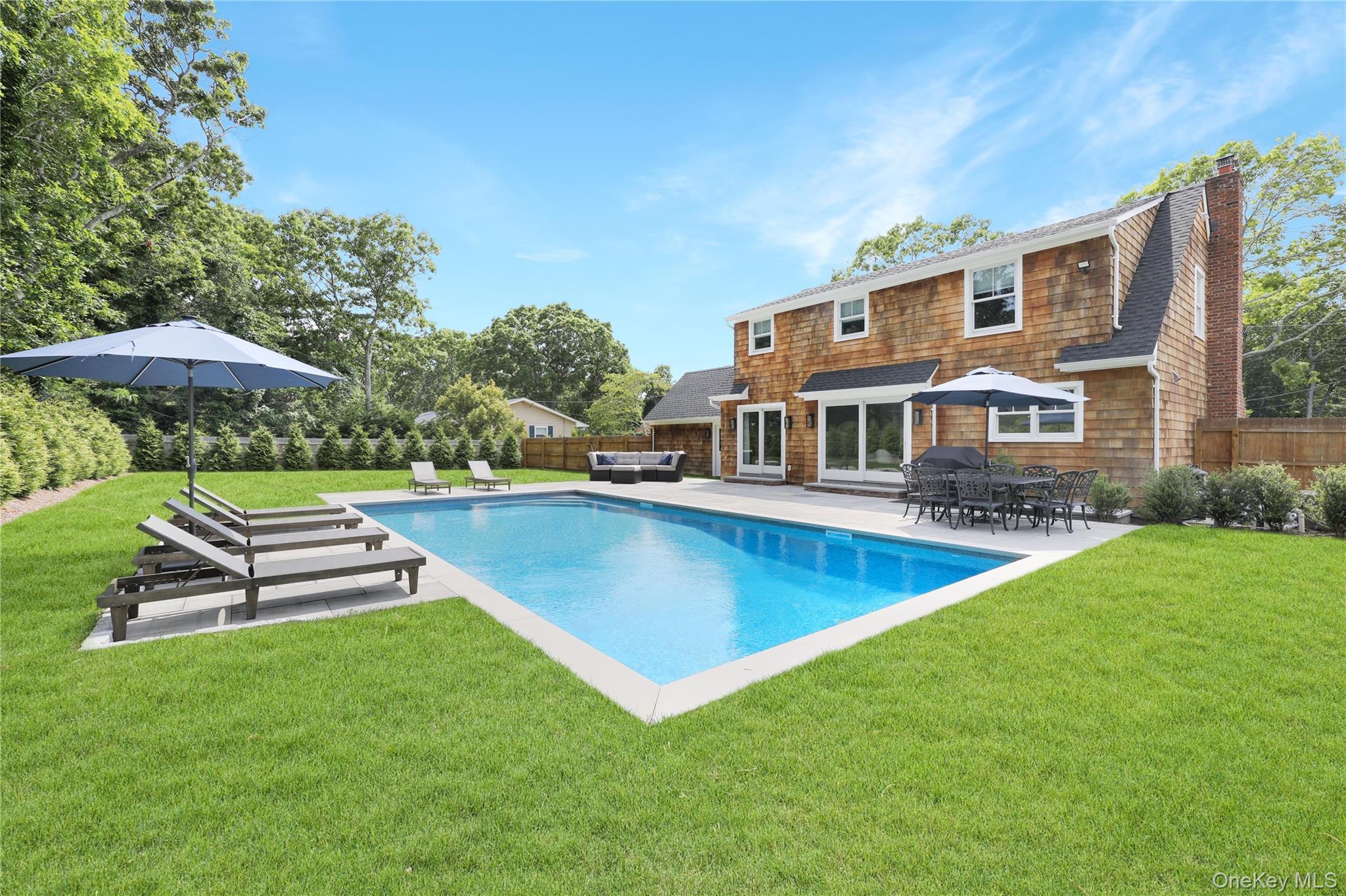 #1 photo, 16 Pin Oak Lane, Westhampton Beach , NY 11978