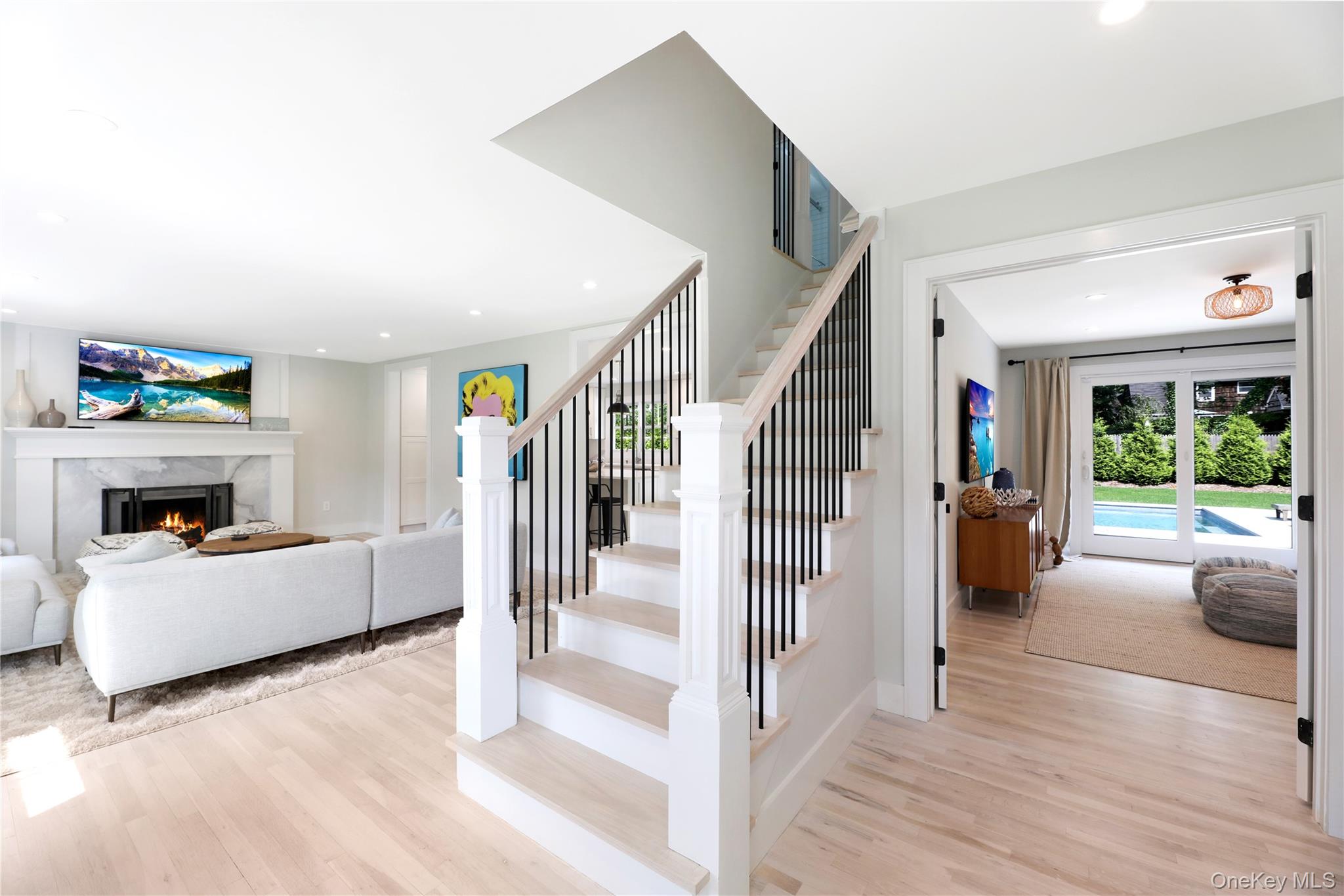 #4 photo, 16 Pin Oak Lane, Westhampton Beach , NY 11978