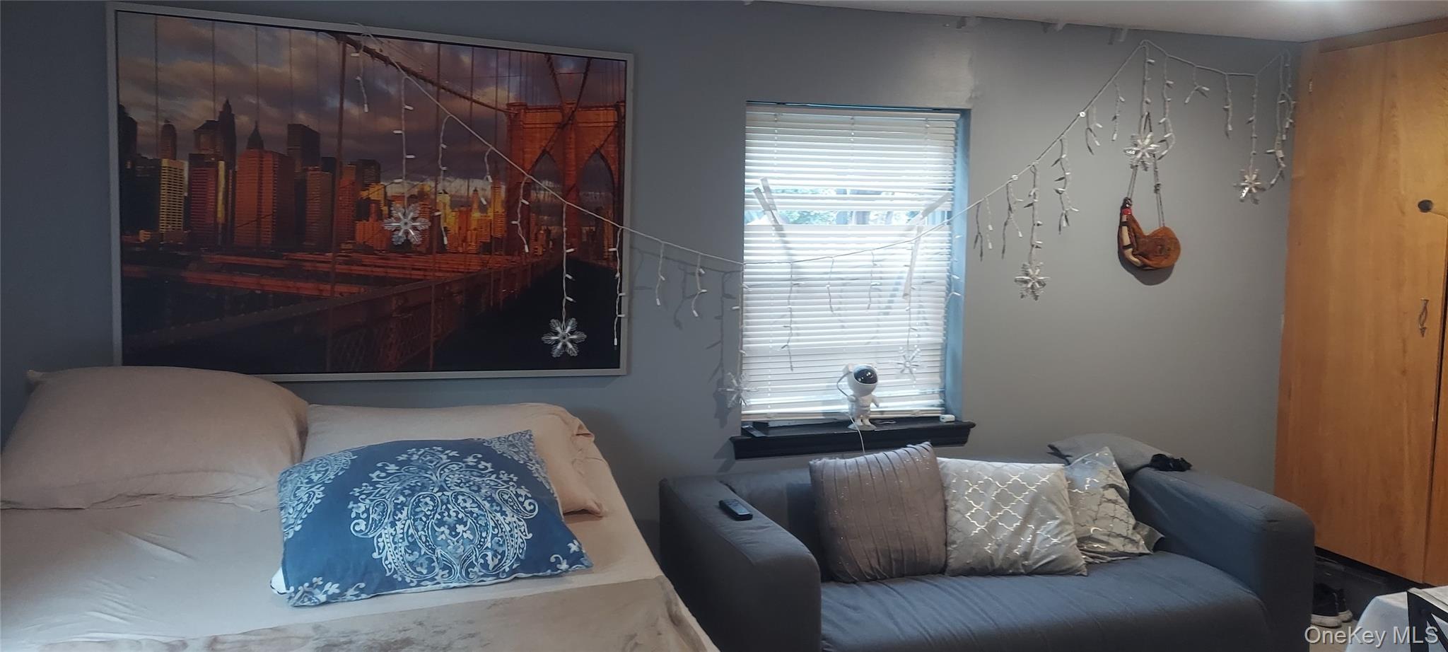 #12 photo, 147 S Montgomery Street, Valley Stream , NY 11580