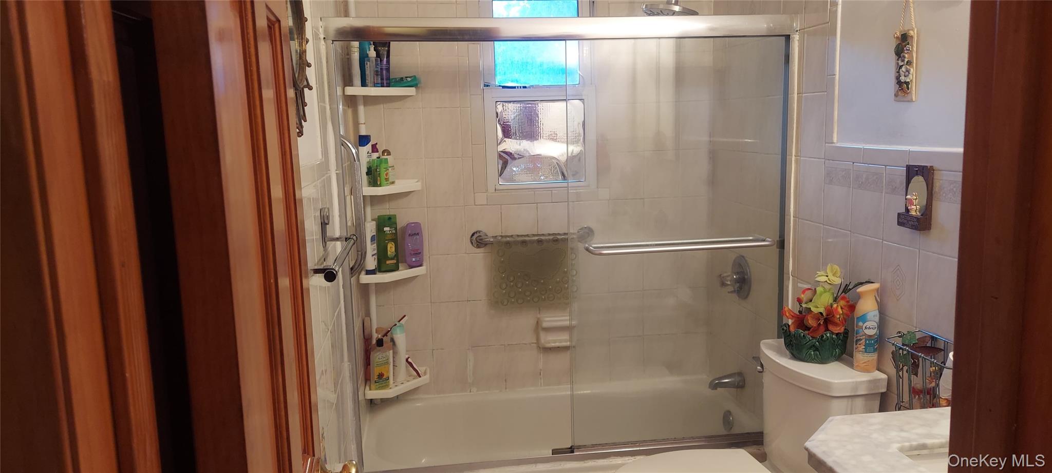 #14 photo, 147 S Montgomery Street, Valley Stream , NY 11580