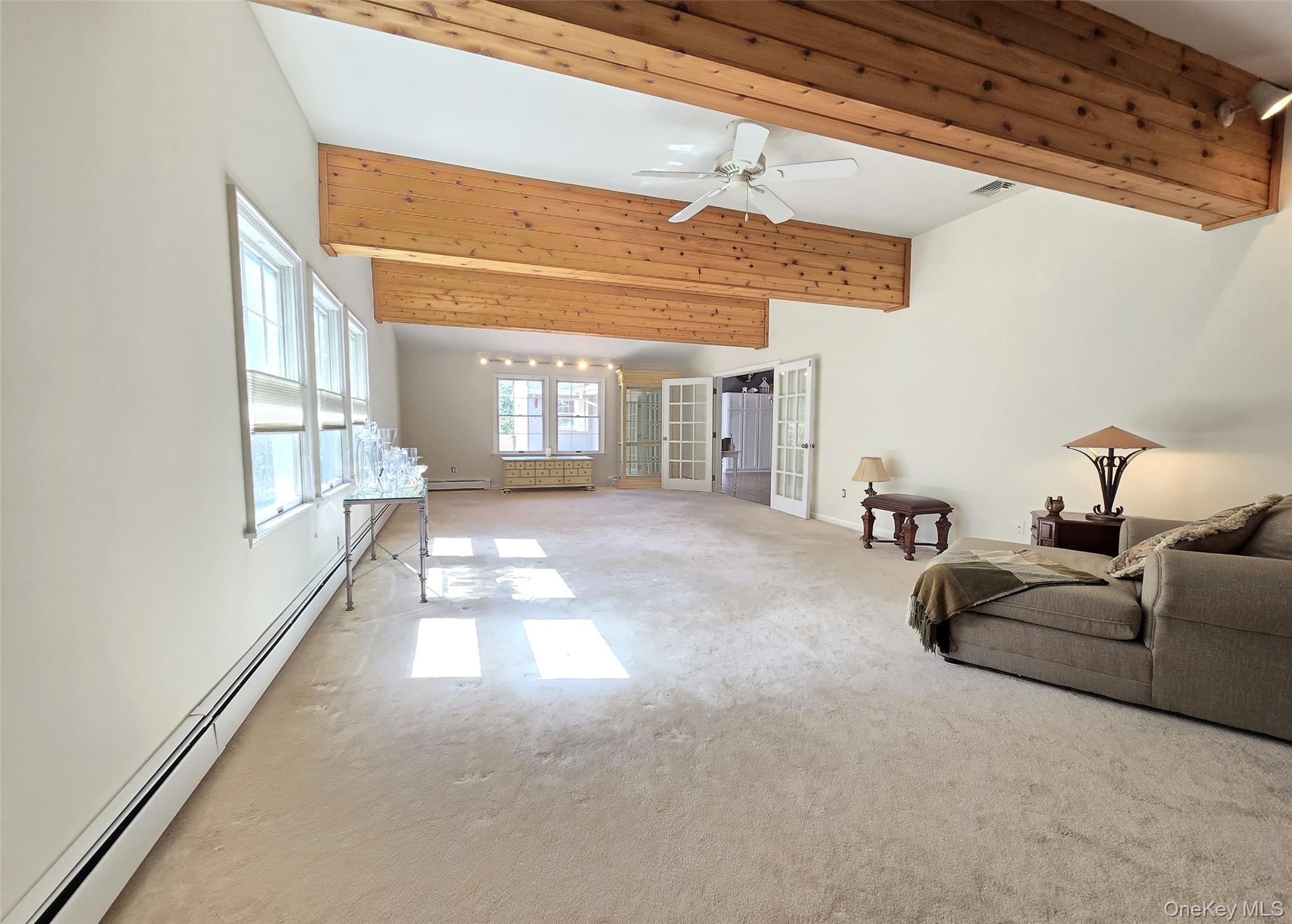 #17 photo, 30 Elizabeth Way, サフォーク郡 Ridge , NY 11961