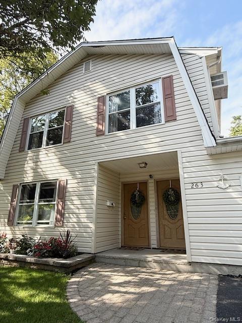 #1 photo, 263 Nassau Road, Huntington , NY 11743