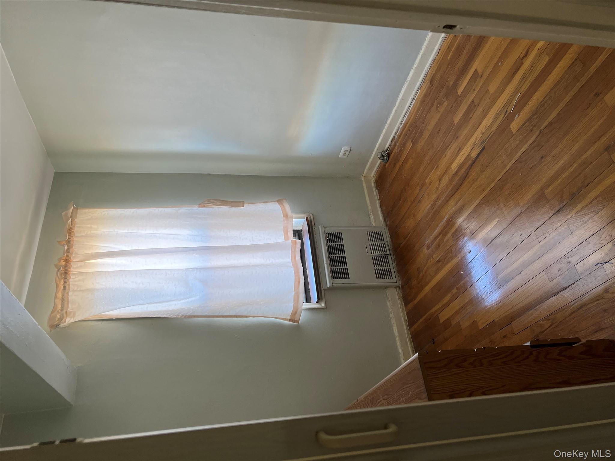 #2 photo, 84-20 51 Avenue, クイーンズ区 Elmhurst , NY 11373