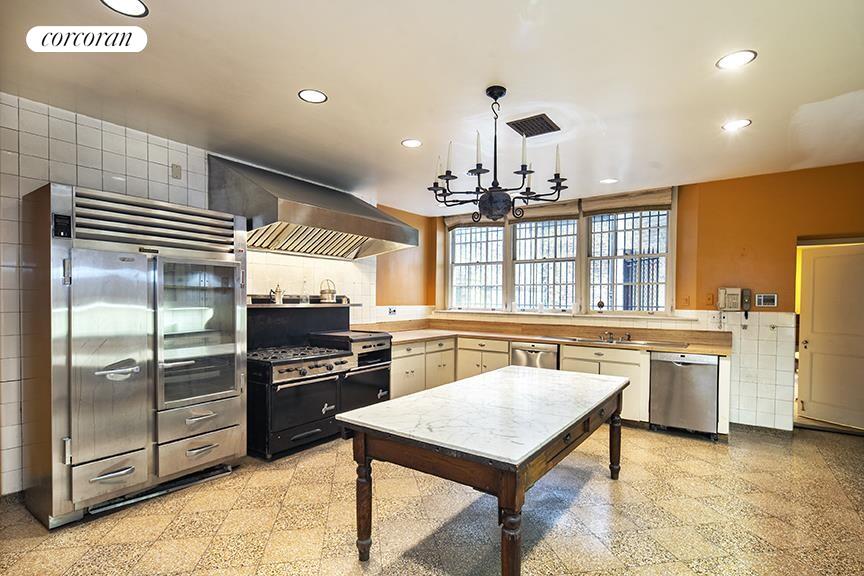 #16 photo, 67 E 93RD Street, マンハッタン Carnegie Hill , NY 10128