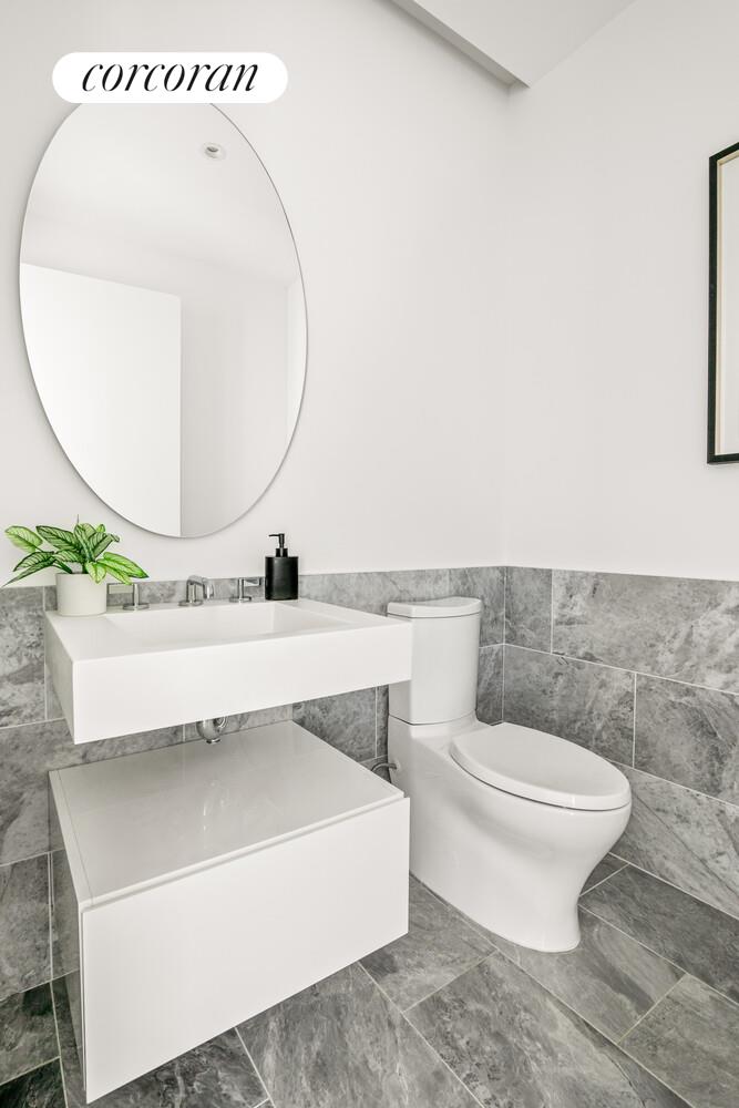 #8 photo, 15 W 61ST Street, マンハッタン Lincoln Square , NY 10023