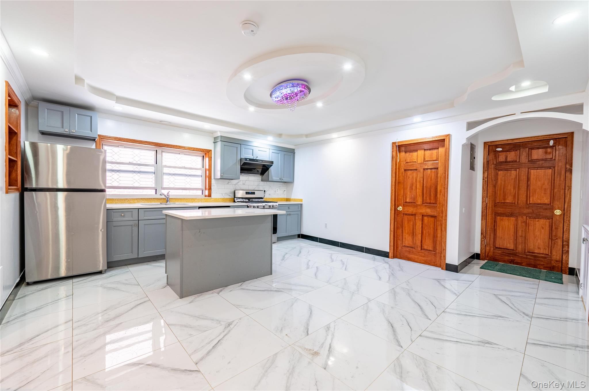 #4 photo, 1318 Mace Avenue, Bronx , NY 10469