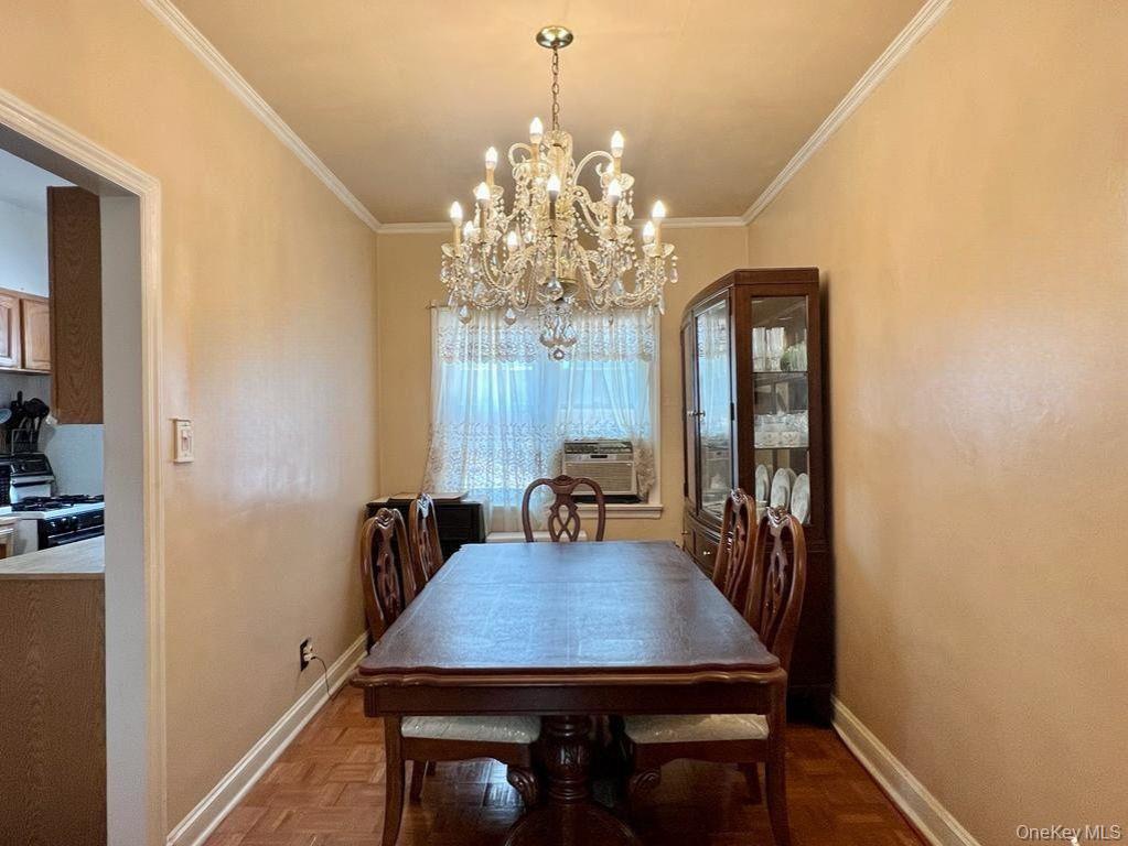 #8 photo, 25-14 43 Street, Astoria , NY 11103