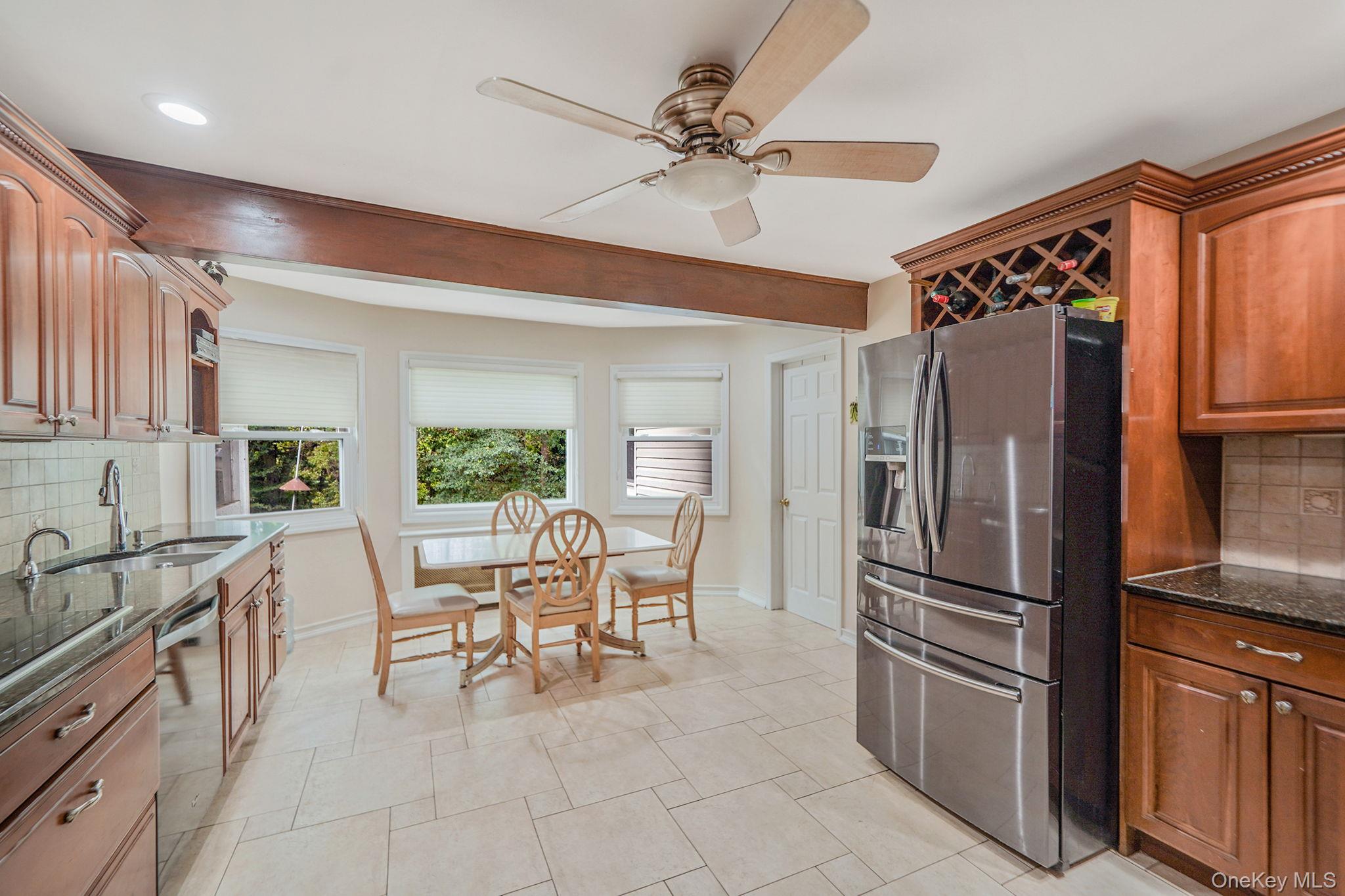 #20 photo, 7 Wilbur Lane, 长岛 Roosevelt , NY 11575