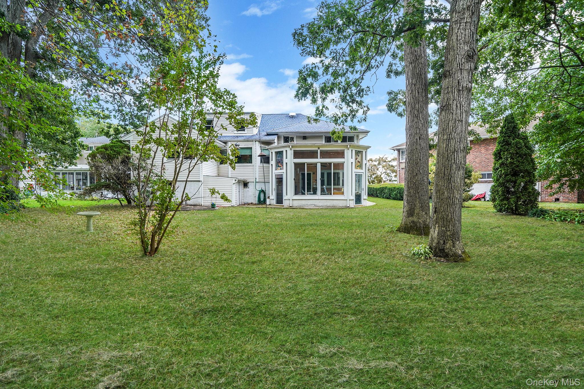 #5 photo, 7 Wilbur Lane, 长岛 Roosevelt , NY 11575