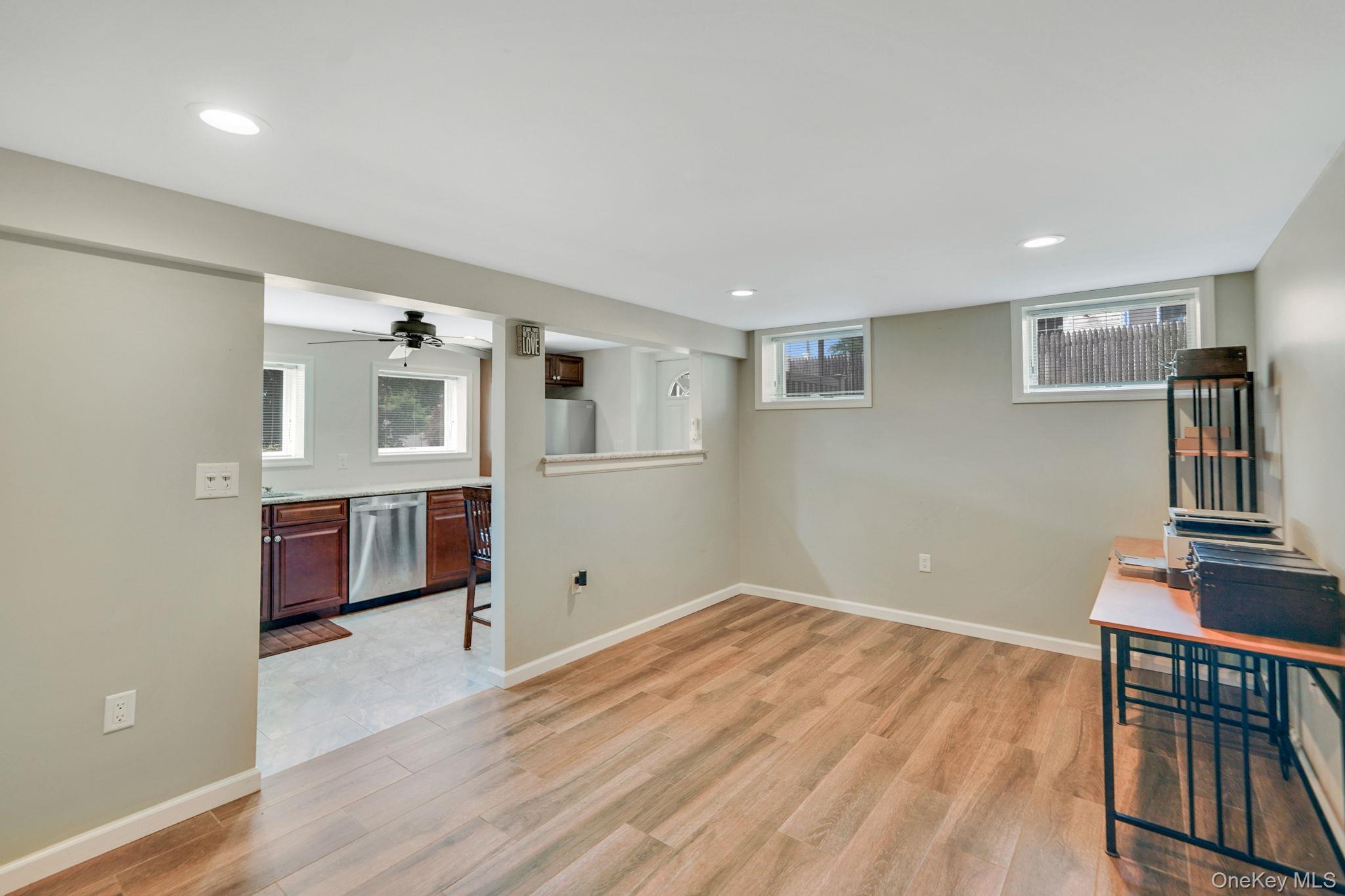 #19 photo, 7 Weldon Lane, Farmingville , NY 11738