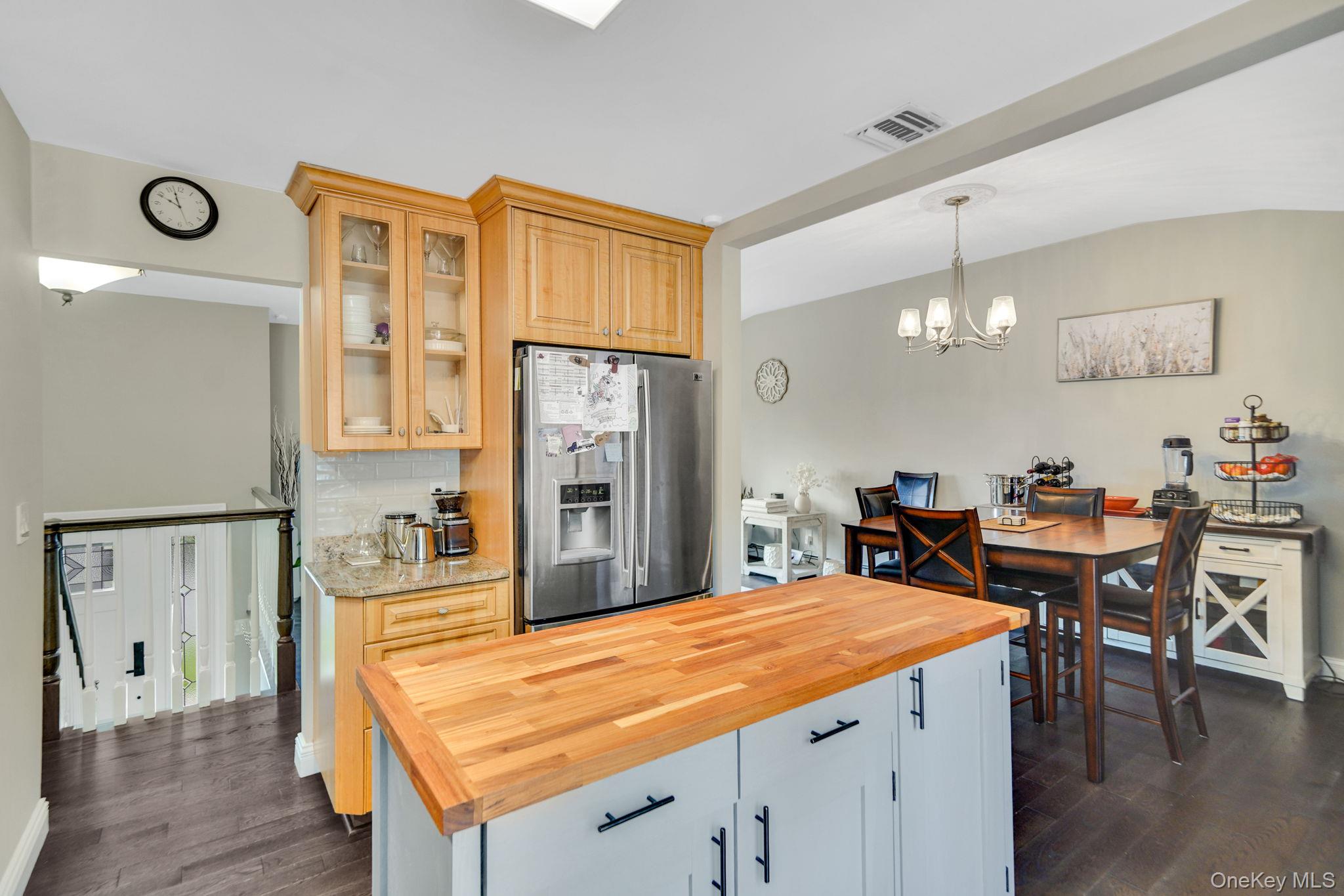 #7 photo, 7 Weldon Lane, Farmingville , NY 11738