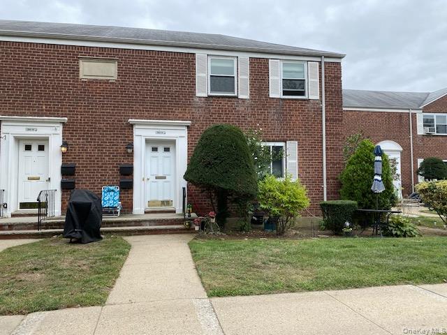 #1 photo, 264-14 Langston Avenue, कुईंस Glen Oaks , NY 11004