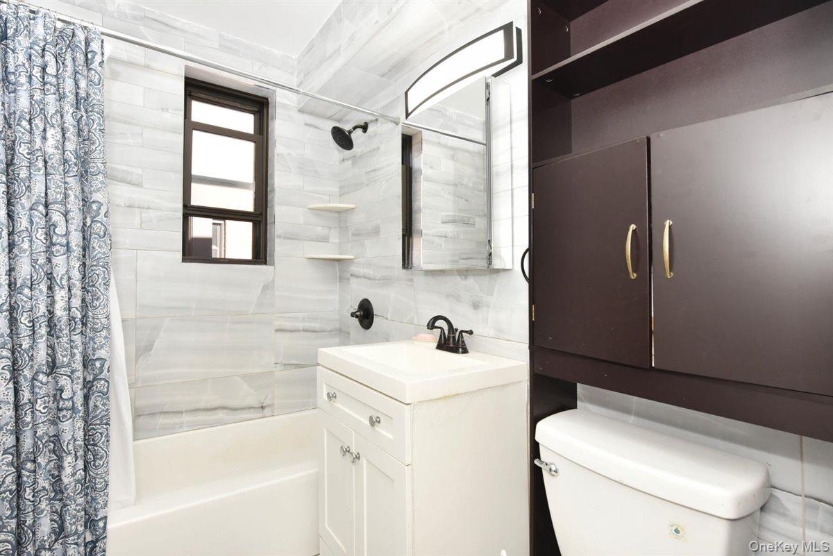 #8 photo, 84-01 Main Street, クイーンズ区 Briarwood , NY 11435