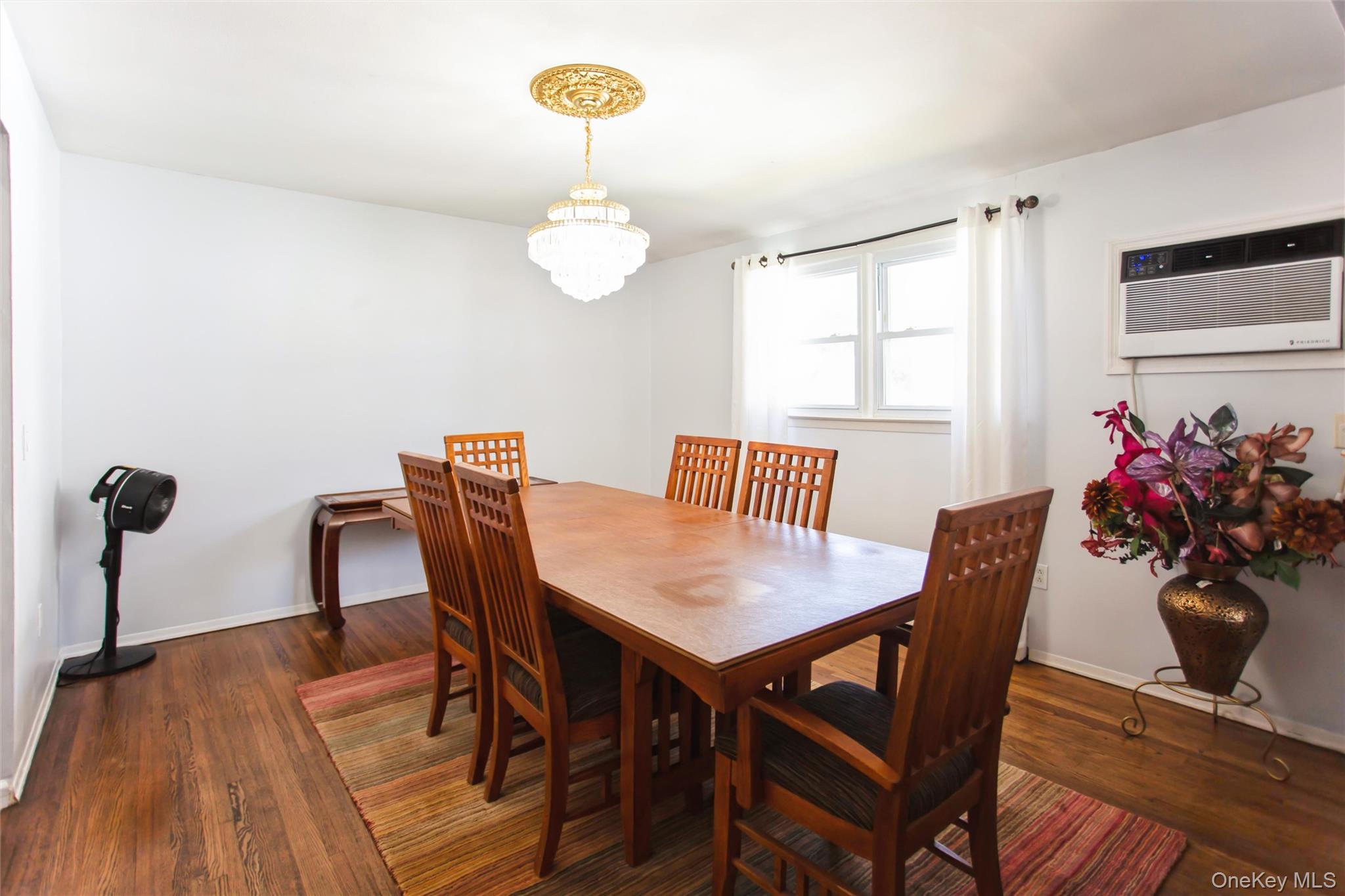 #3 photo, 200 E Euclid Street, Valley Stream , NY 11580