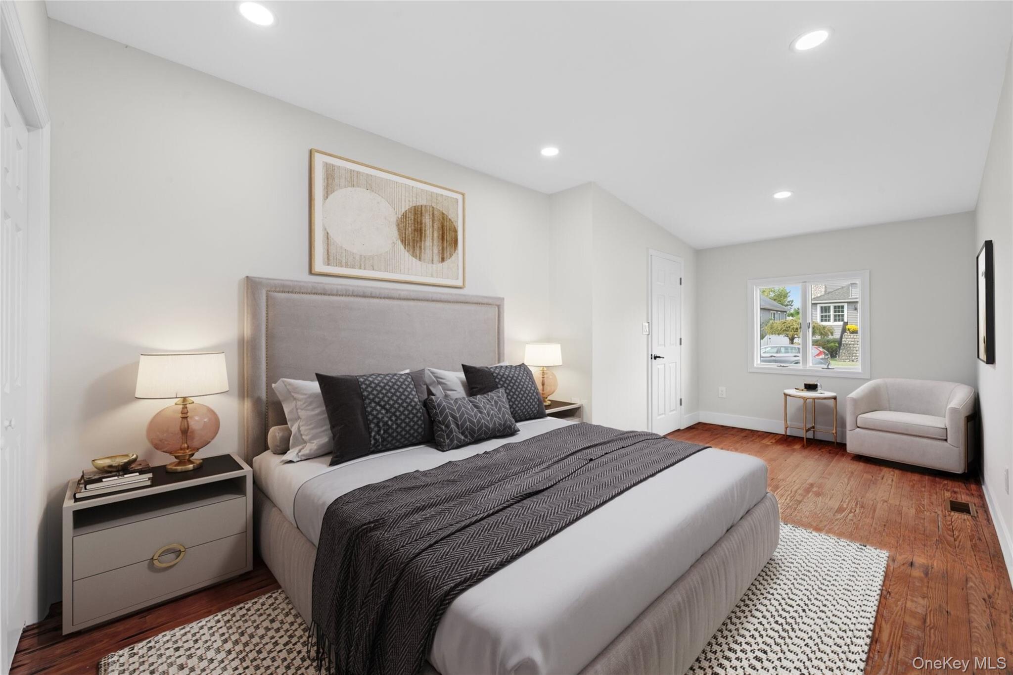 #13 photo, 15 E Hamilton Avenue, Massapequa , NY 11758