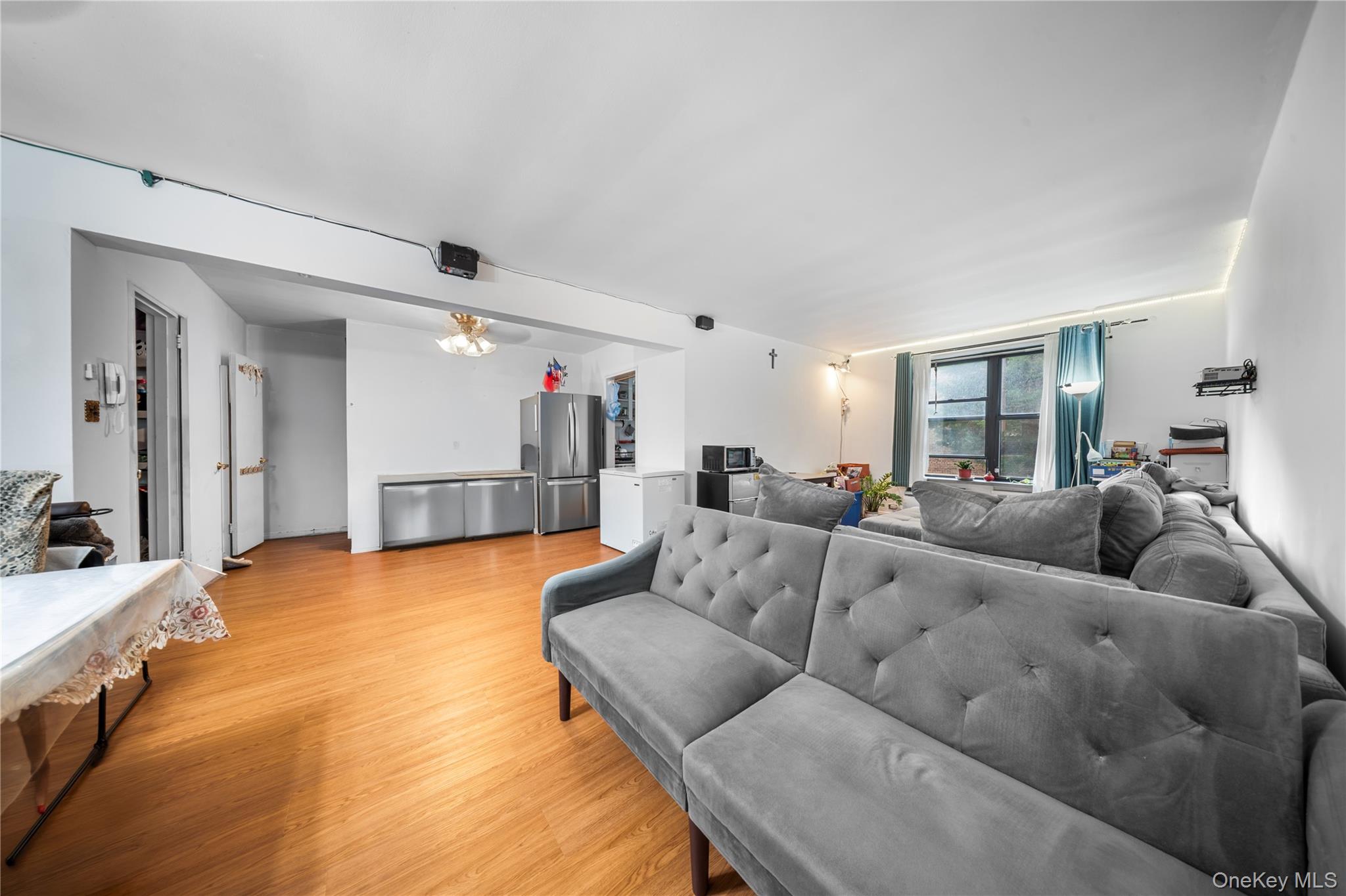 #11 photo, 22424 Union Turnpike, Oakland Gardens , NY 11364