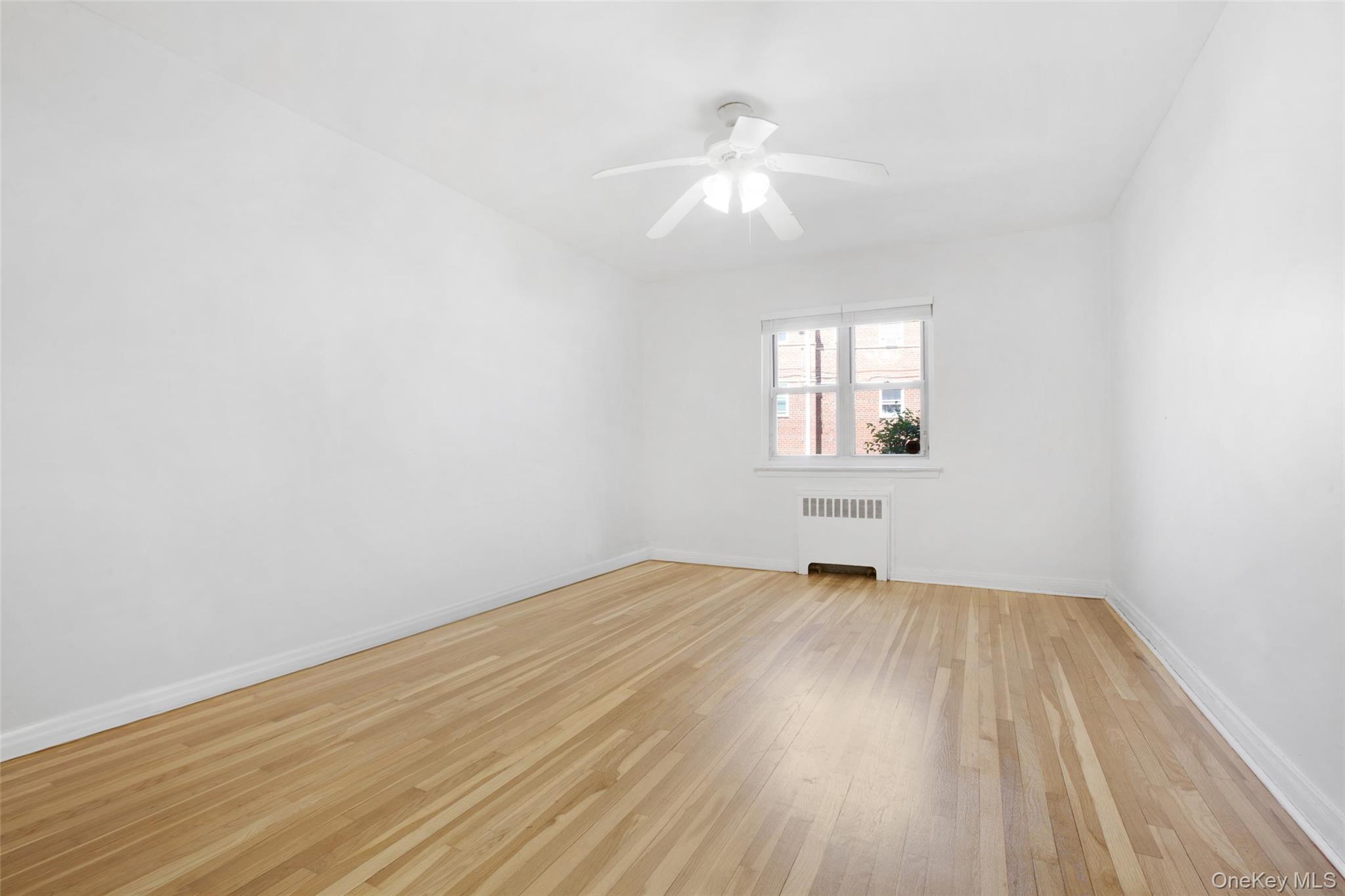 #3 photo, 196-35 Dunton Ave Hollis, クイーンズ区 Hollis , NY 11423