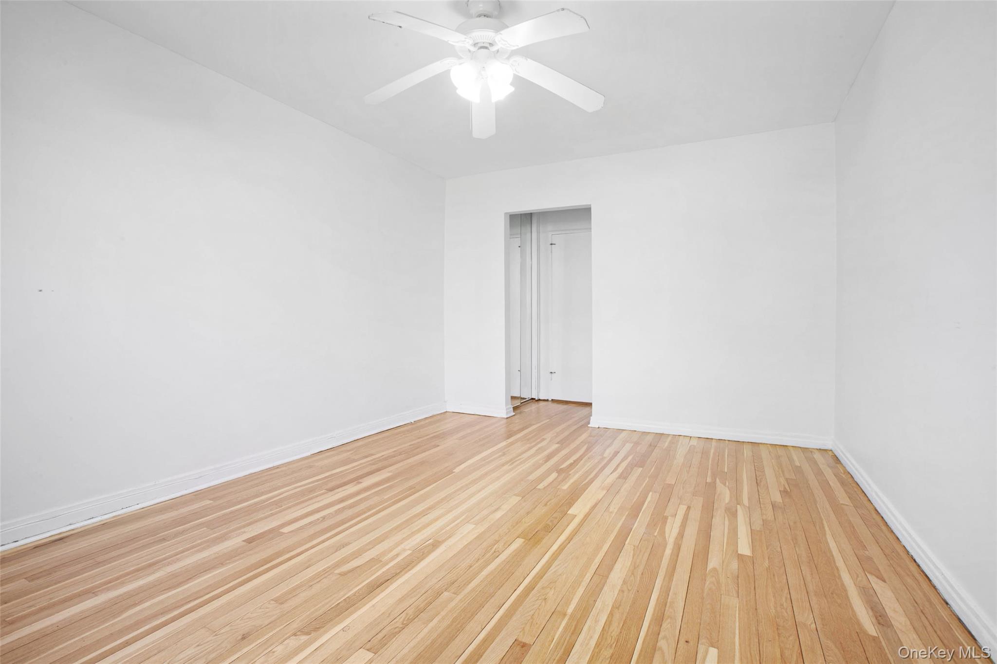 #6 photo, 196-35 Dunton Ave Hollis, クイーンズ区 Hollis , NY 11423