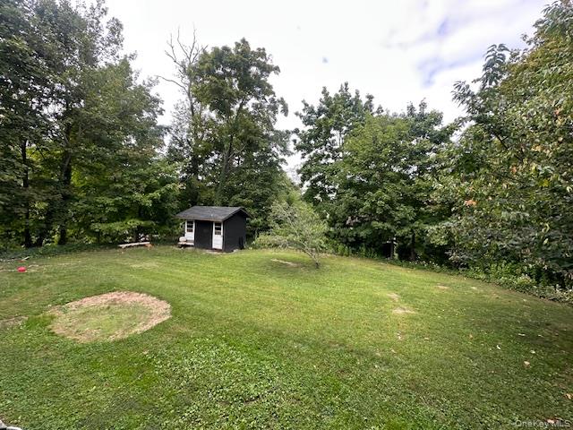 #17 photo, 6 Finch Place, Huntington , NY 11743