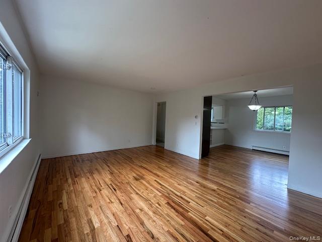 #3 photo, 6 Finch Place, Huntington , NY 11743