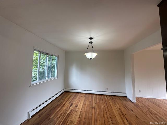 #4 photo, 6 Finch Place, Huntington , NY 11743