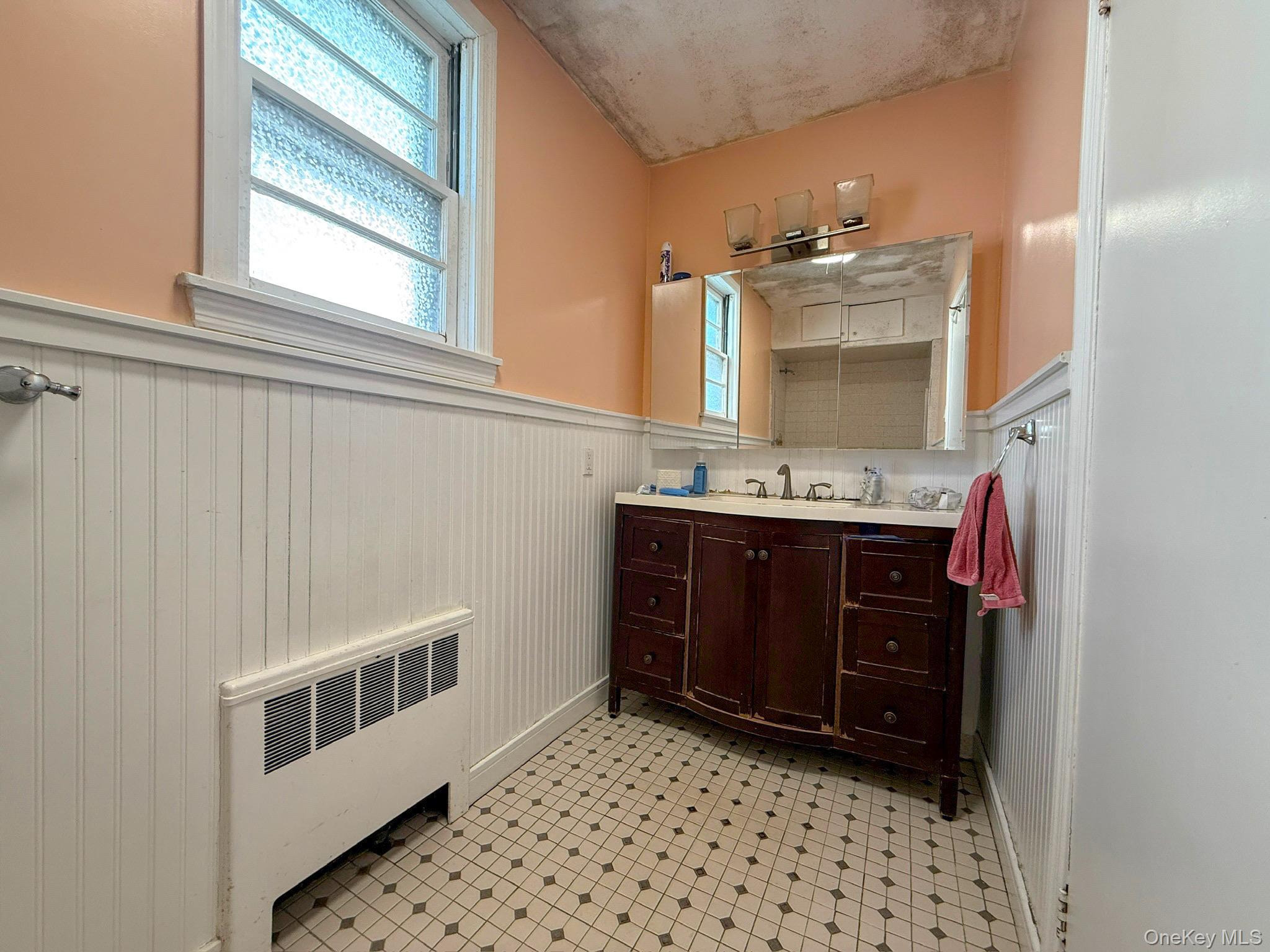 #13 photo, 123 Second Avenue, Pelham , NY 10803