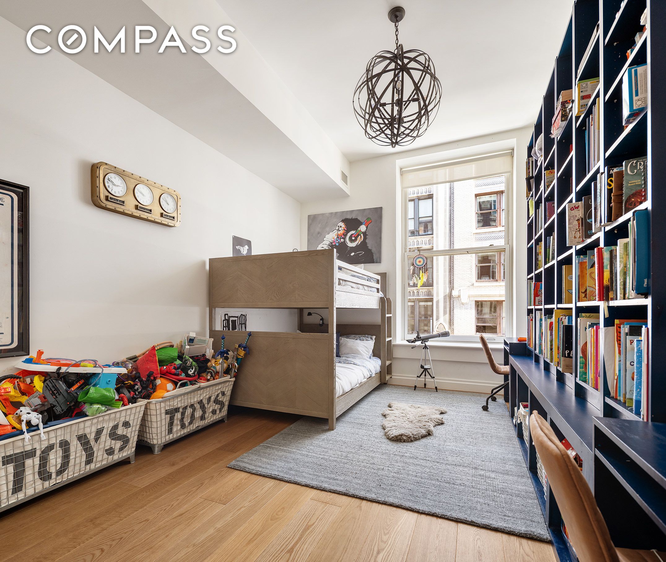 #9 photo, 42 E 20th Street, Flatiron , NY 10003