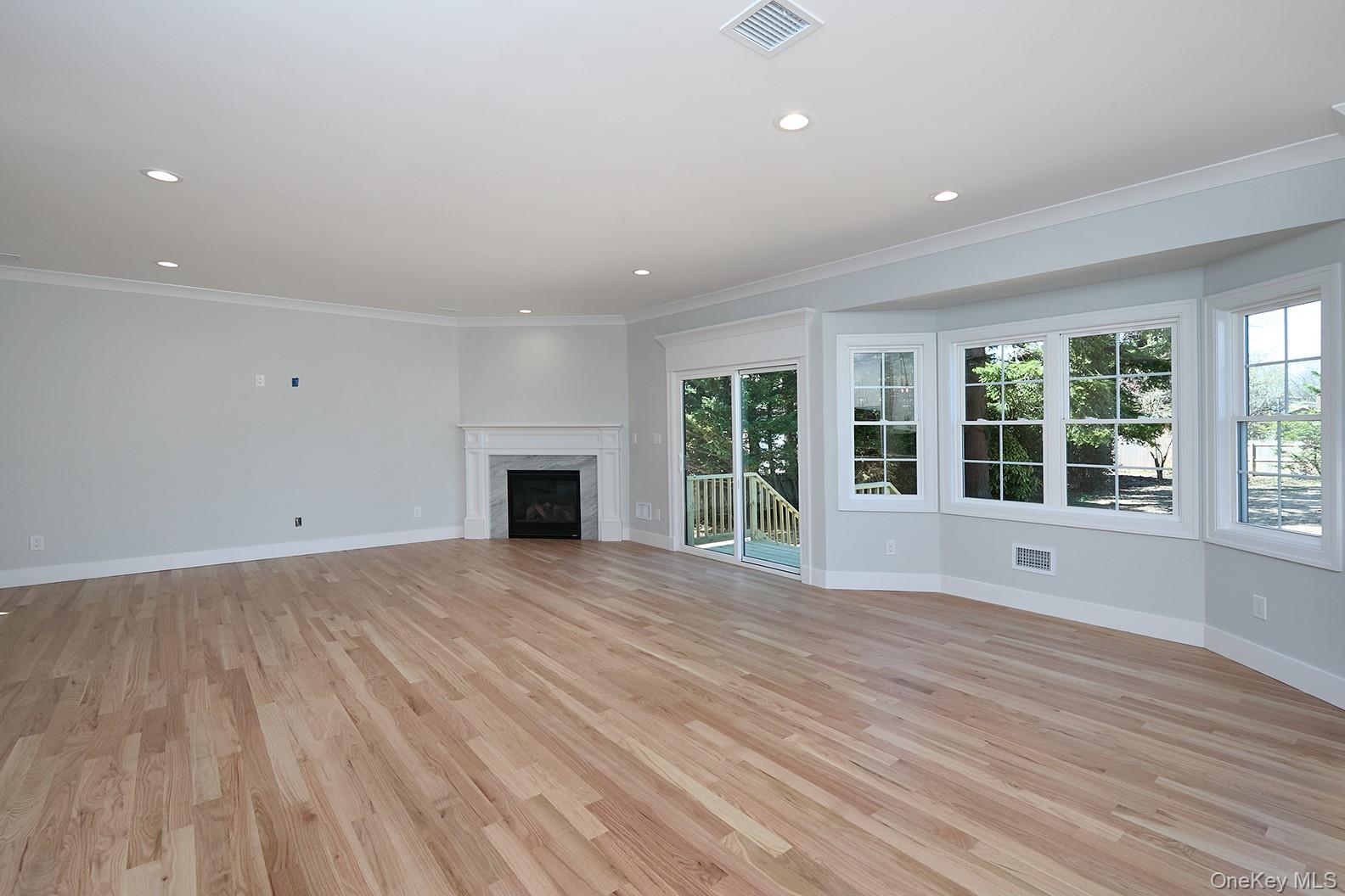 #9 photo, 1480 Adam Place, Wantagh , NY 11793