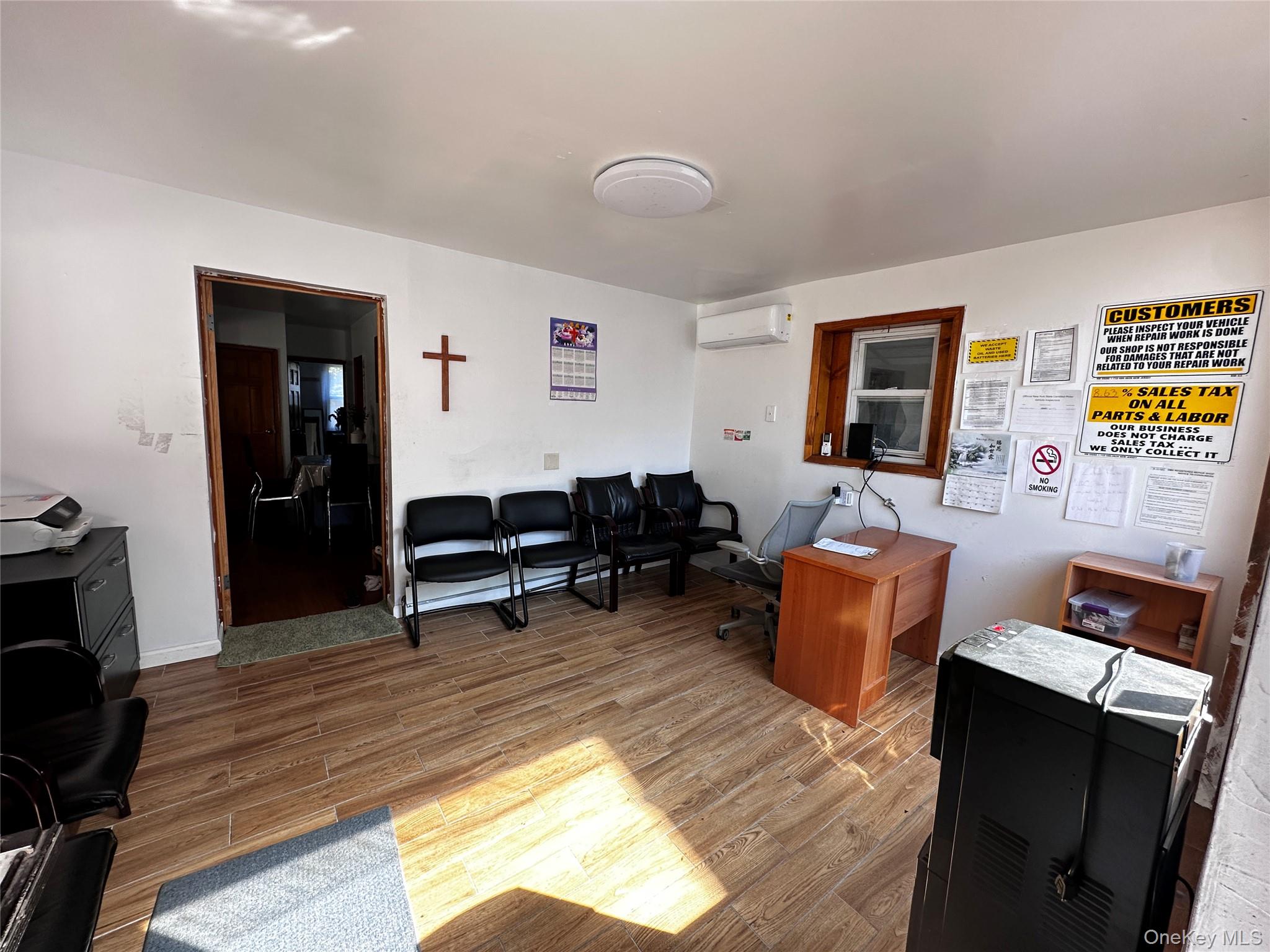 #15 photo, 95 E Jericho Turnpike, サフォーク郡 Huntington , NY 11746