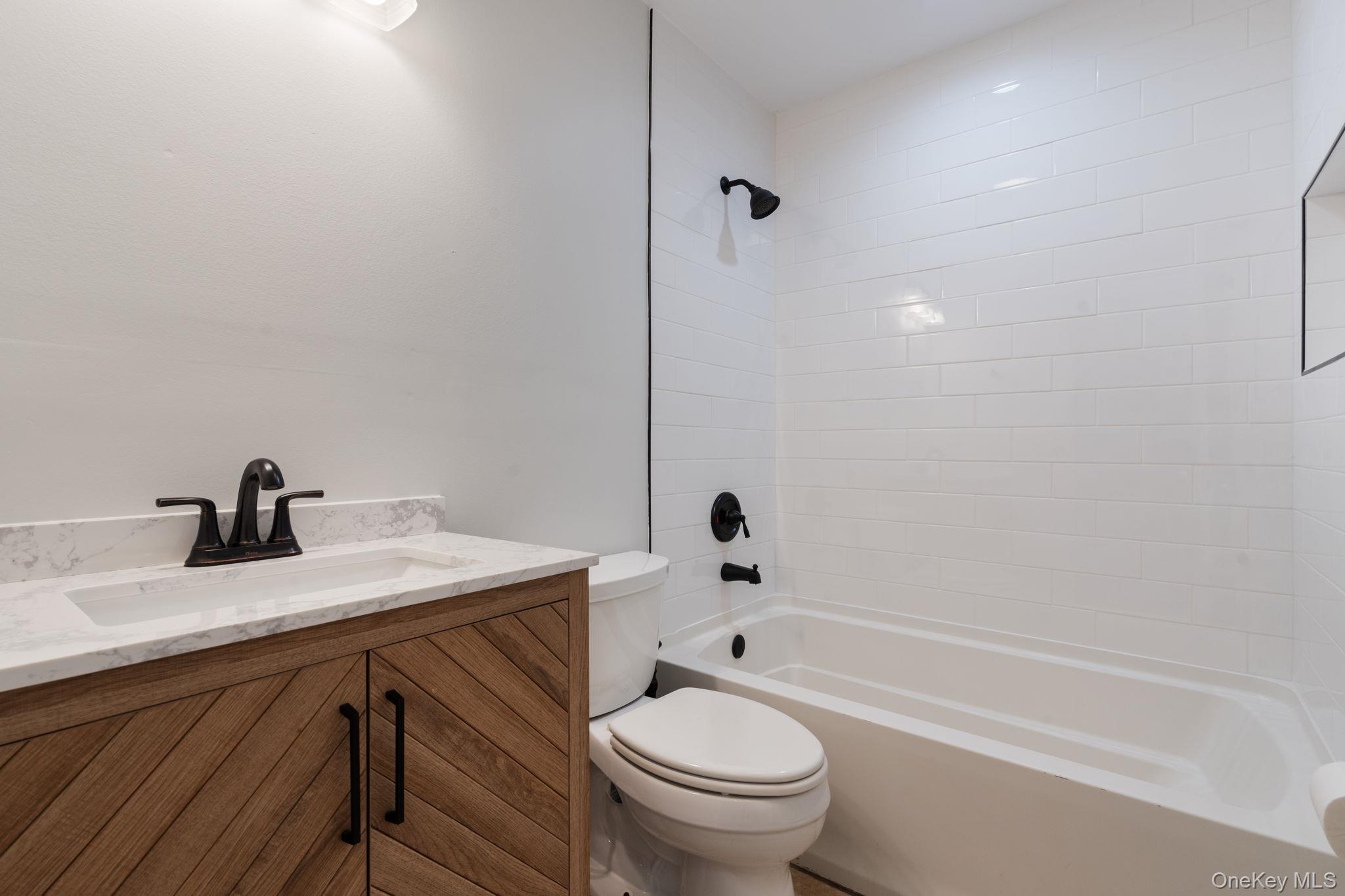 #10 photo, 40 Scenic Hills Drive, サフォーク郡 Ridge , NY 11961