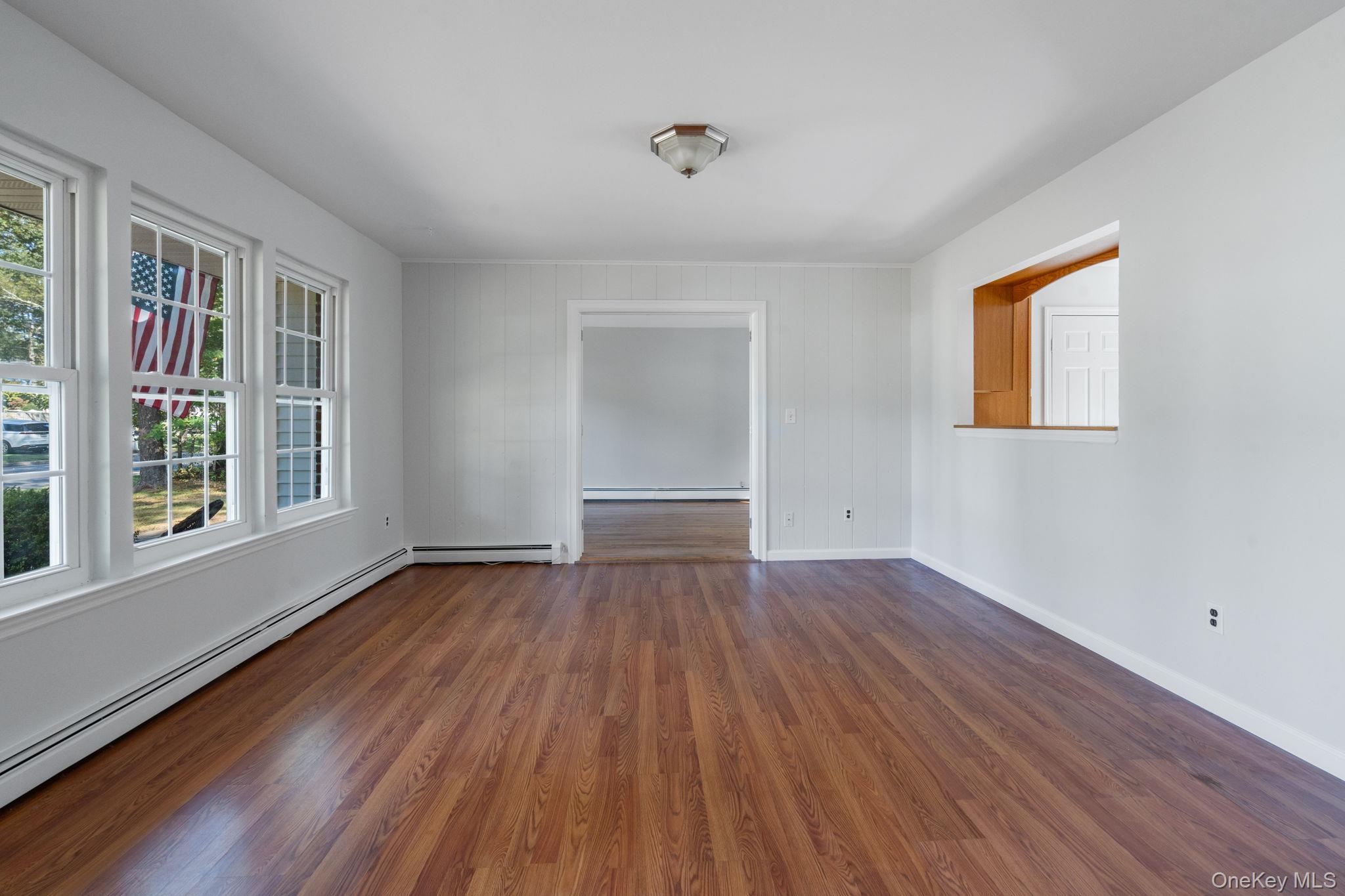 #2 photo, 40 Scenic Hills Drive, サフォーク郡 Ridge , NY 11961