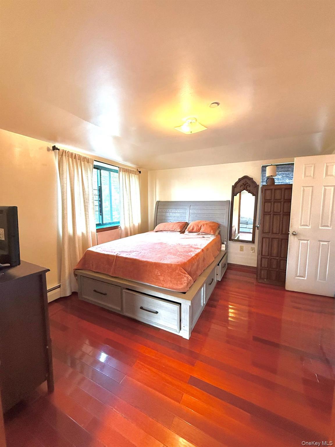 #2 photo, 12214 25th Avenue, クイーンズ区 College Point , NY 11356