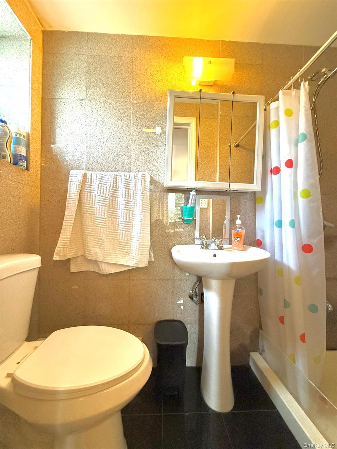 #4 photo, 12214 25th Avenue, クイーンズ区 College Point , NY 11356