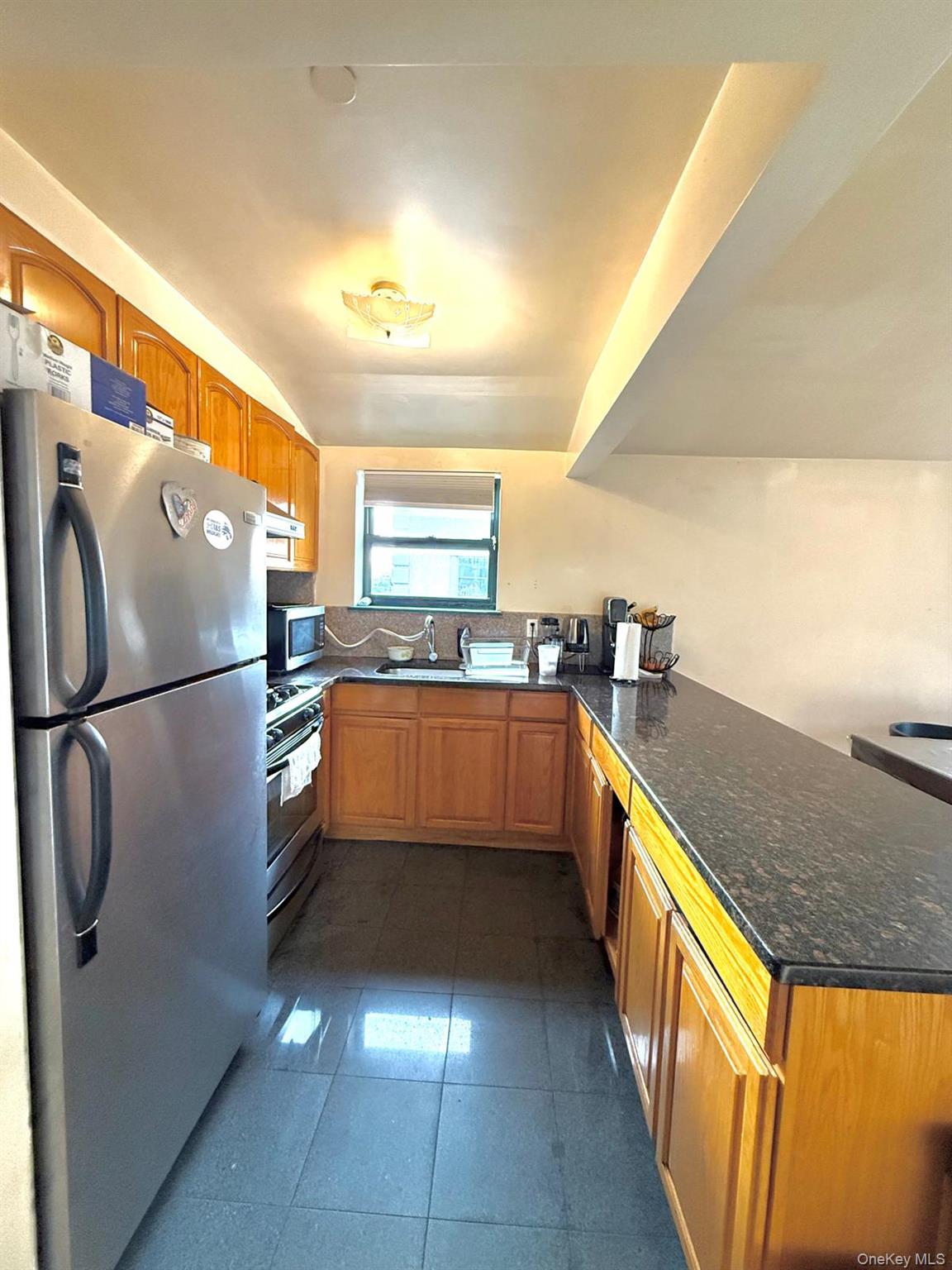 #8 photo, 12214 25th Avenue, クイーンズ区 College Point , NY 11356