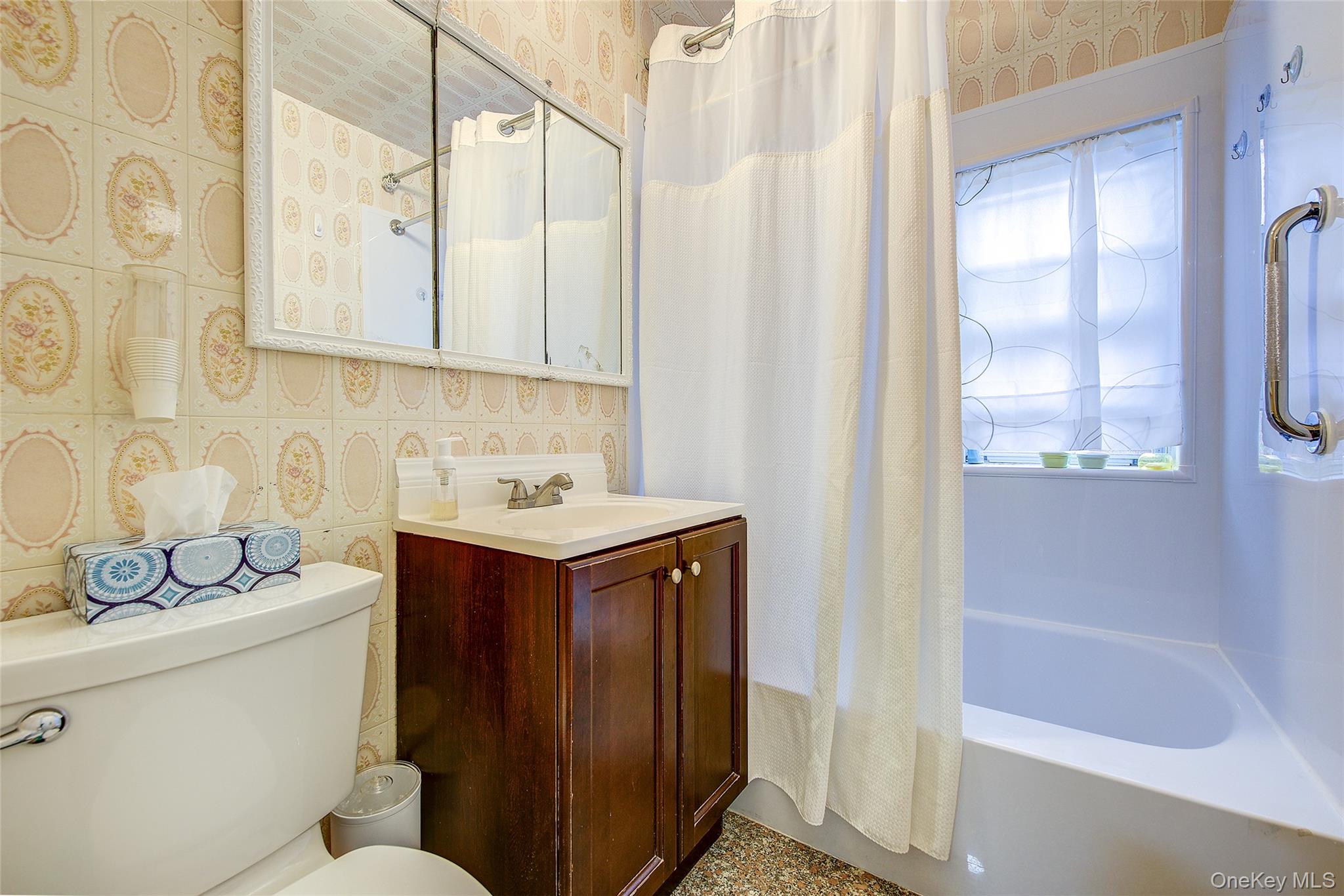 #18 photo, 36-05 200th Street, Bayside , NY 11361