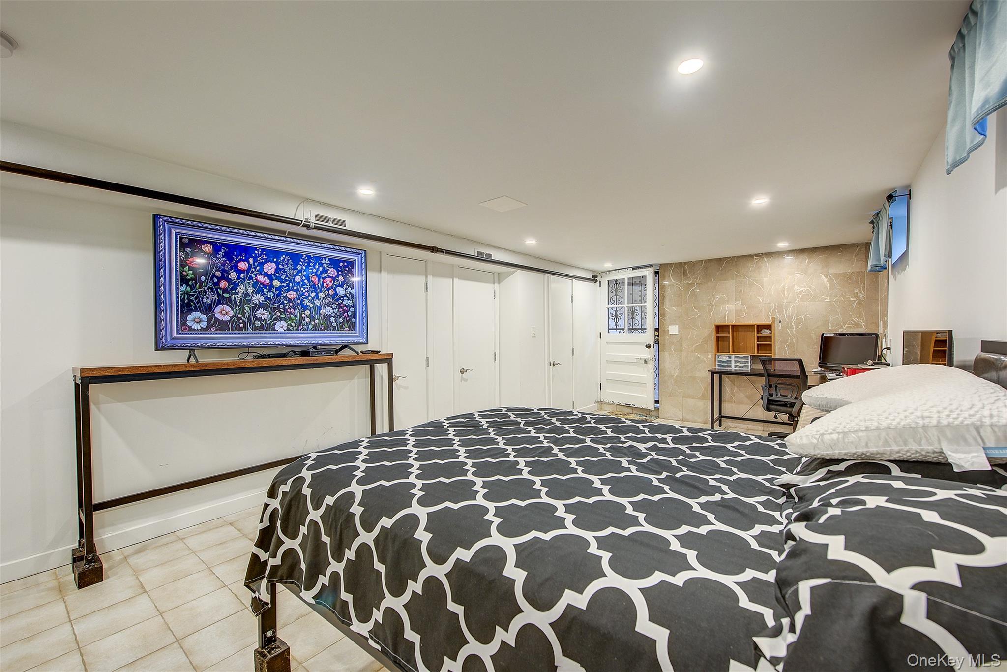 #19 photo, 36-05 200th Street, Bayside , NY 11361