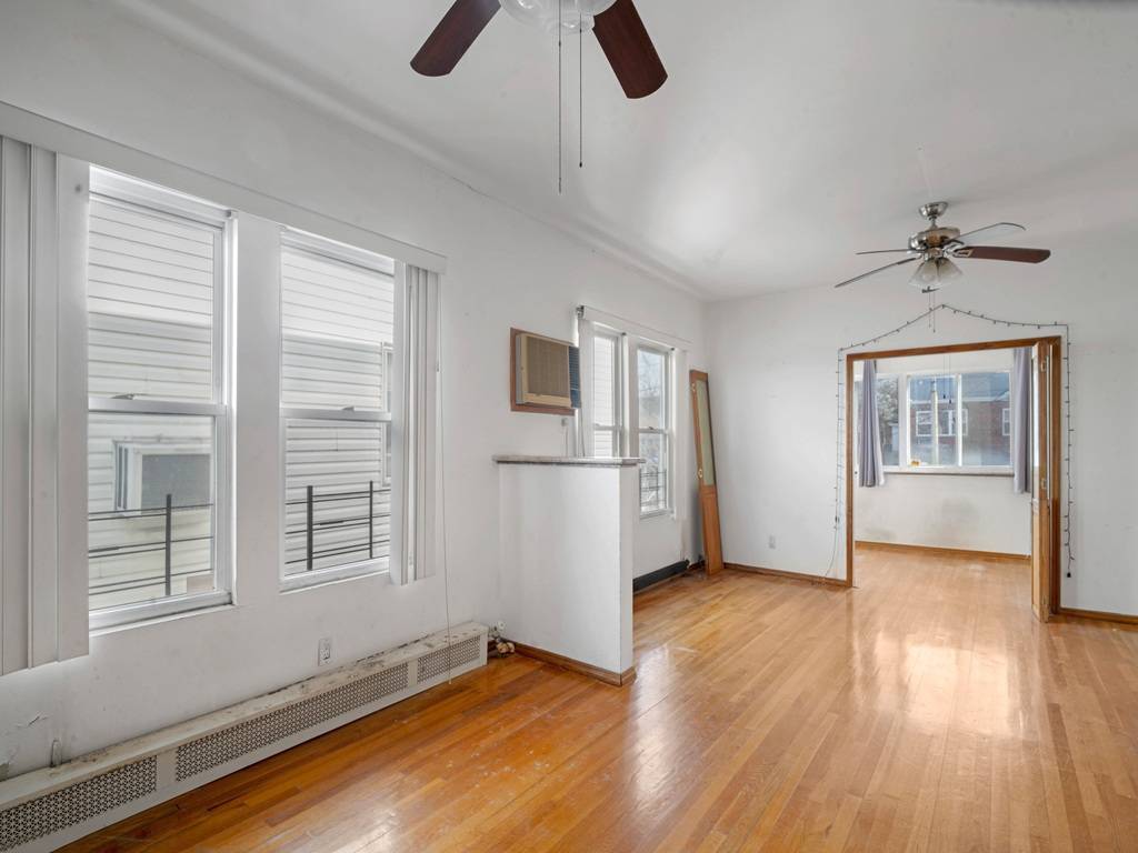 #19 photo, 194 Bay 7th St, Dyker Heights , NY 11228